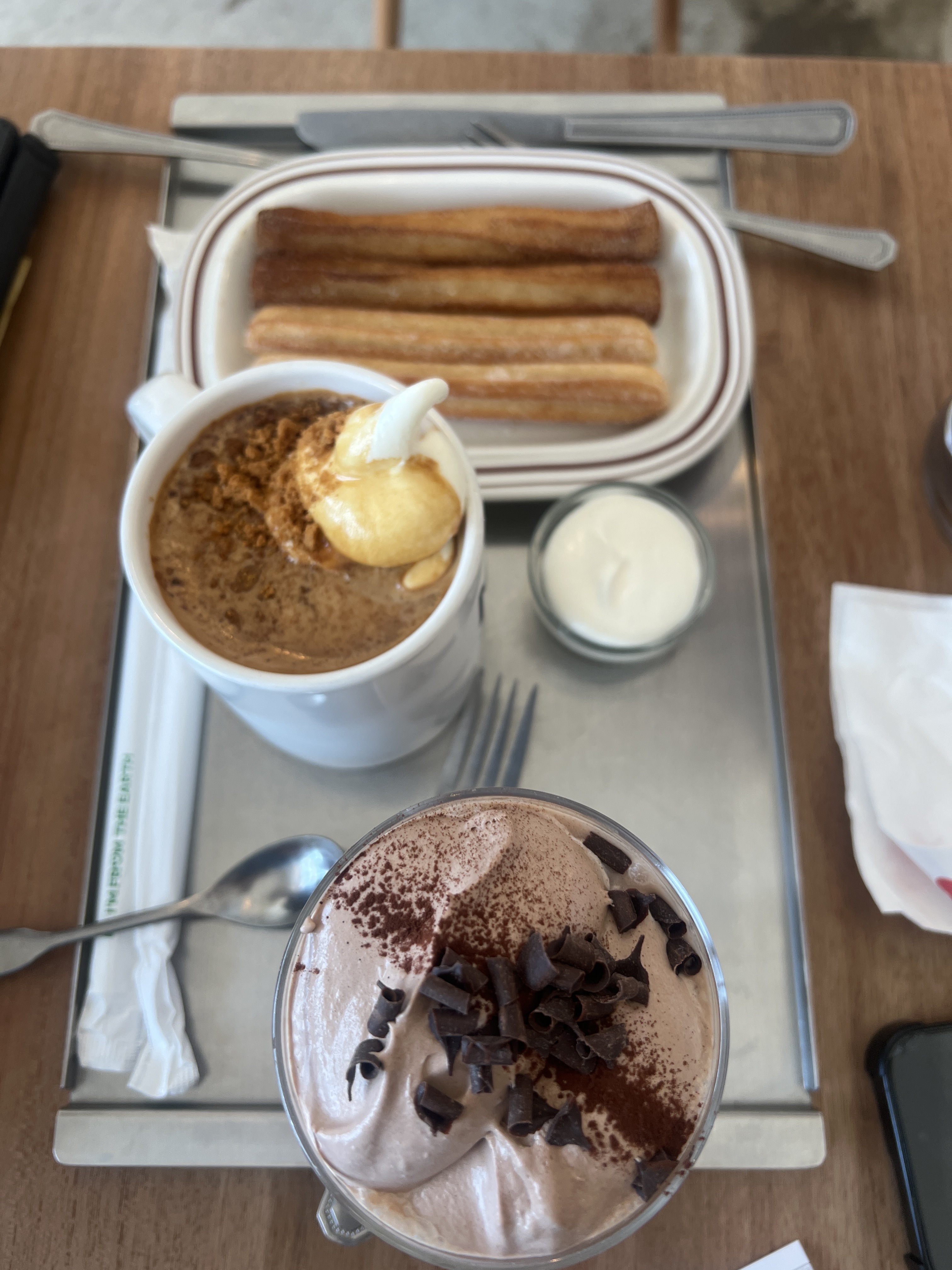 매장도 예쁘고 편하게 대화하기 좋아요! - 대전 맛집 미들슬로우 커피하우스 궁동점