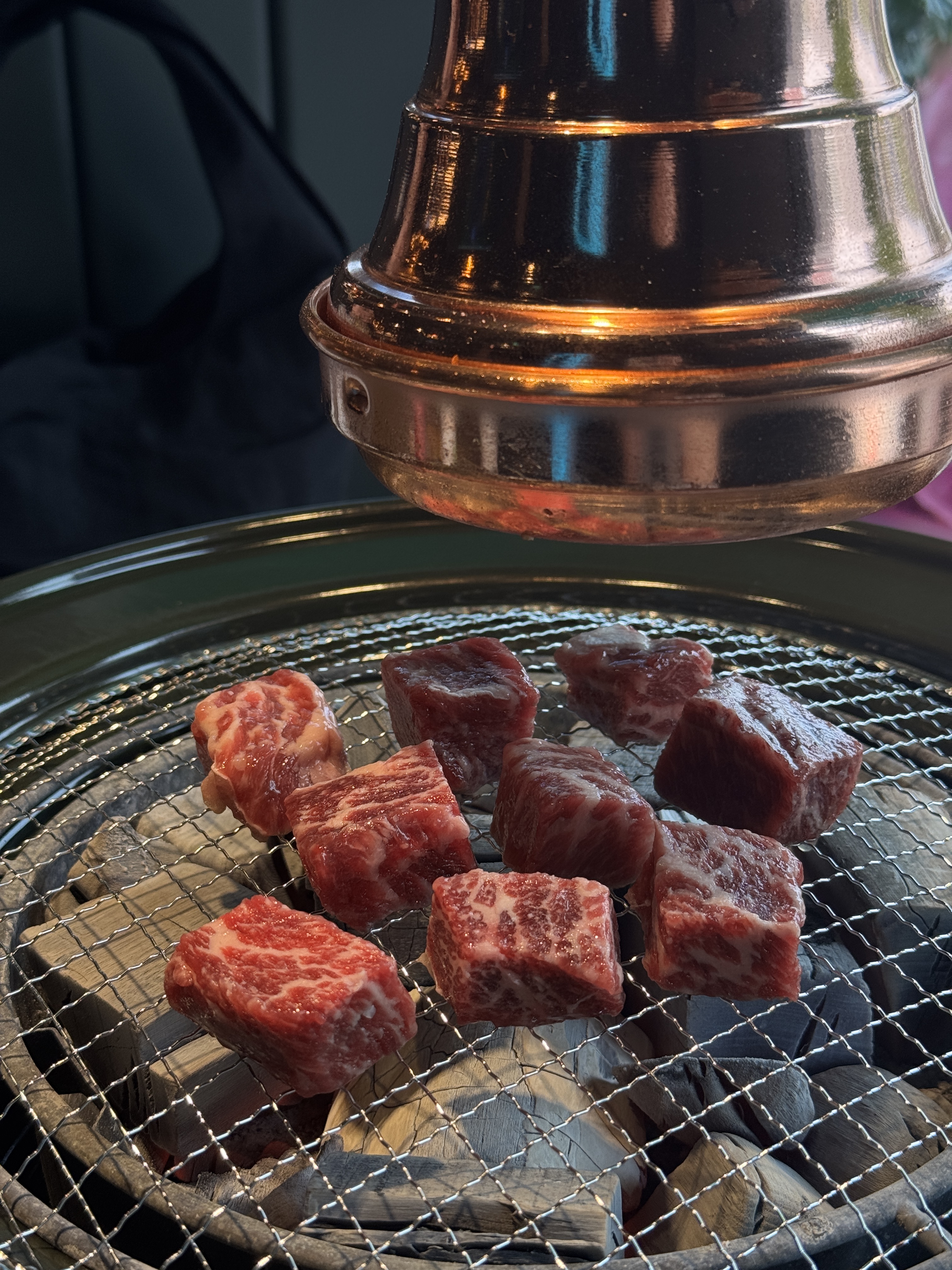 큐브스테이크 넘 맛있습니다 직원분들이 친절하게 신경써 주시고 매장도 깔끔하고 너무 좋았어요