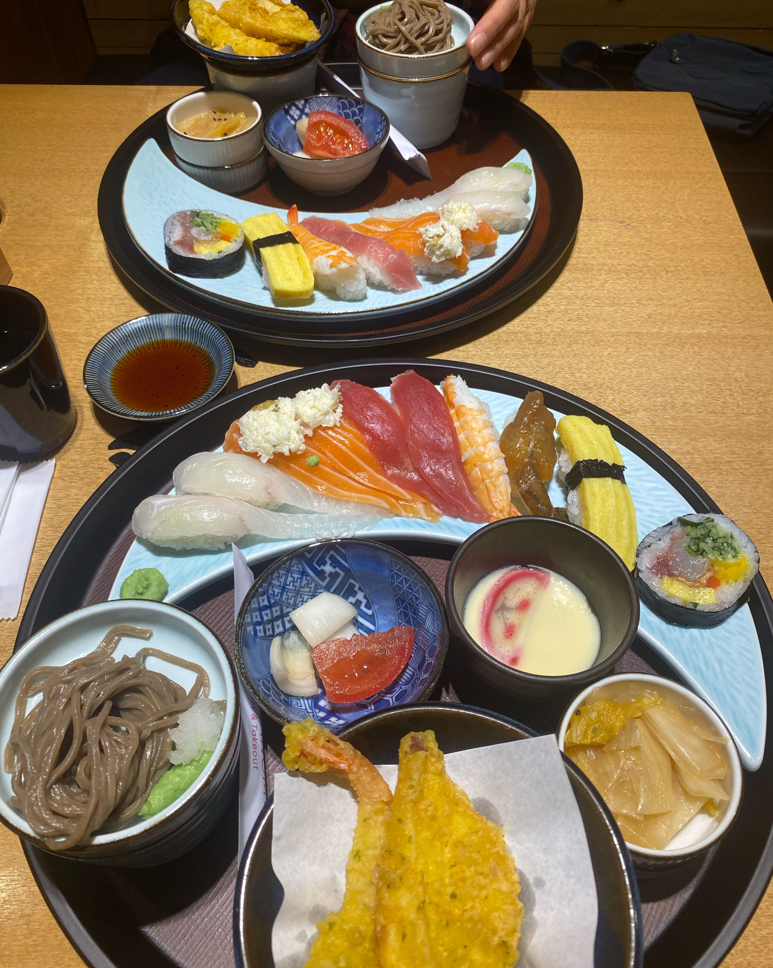 항상 친절하고 맛있게 즐길 수 있고 가성비가 너무 좋아 - 대전 맛집 상무초밥 둔산점