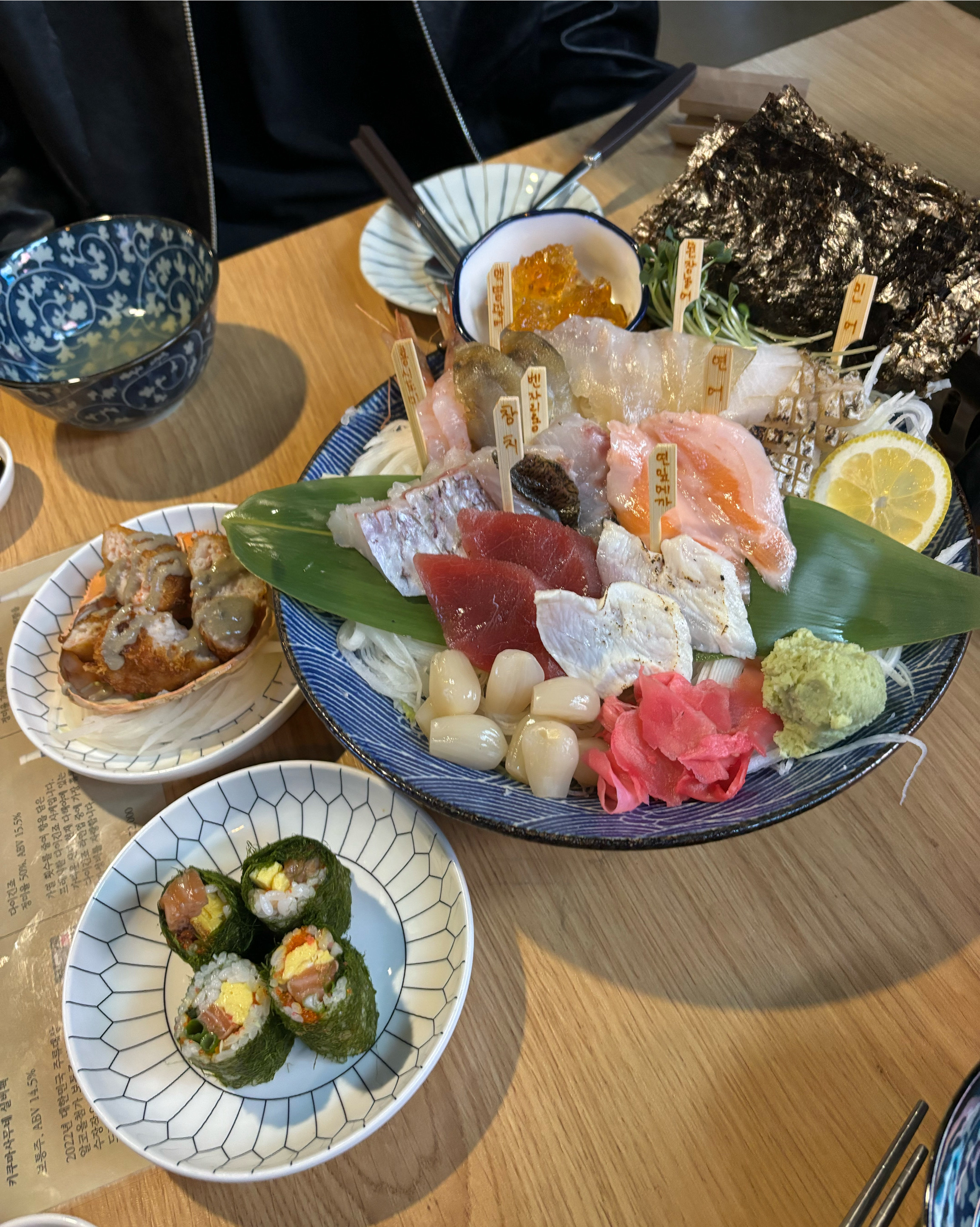 가성비 좋게 너무 맛있게 먹었어요! 샐러드랑 조개술찜 감태마끼 등등 구성도 좋고 메뉴 전부