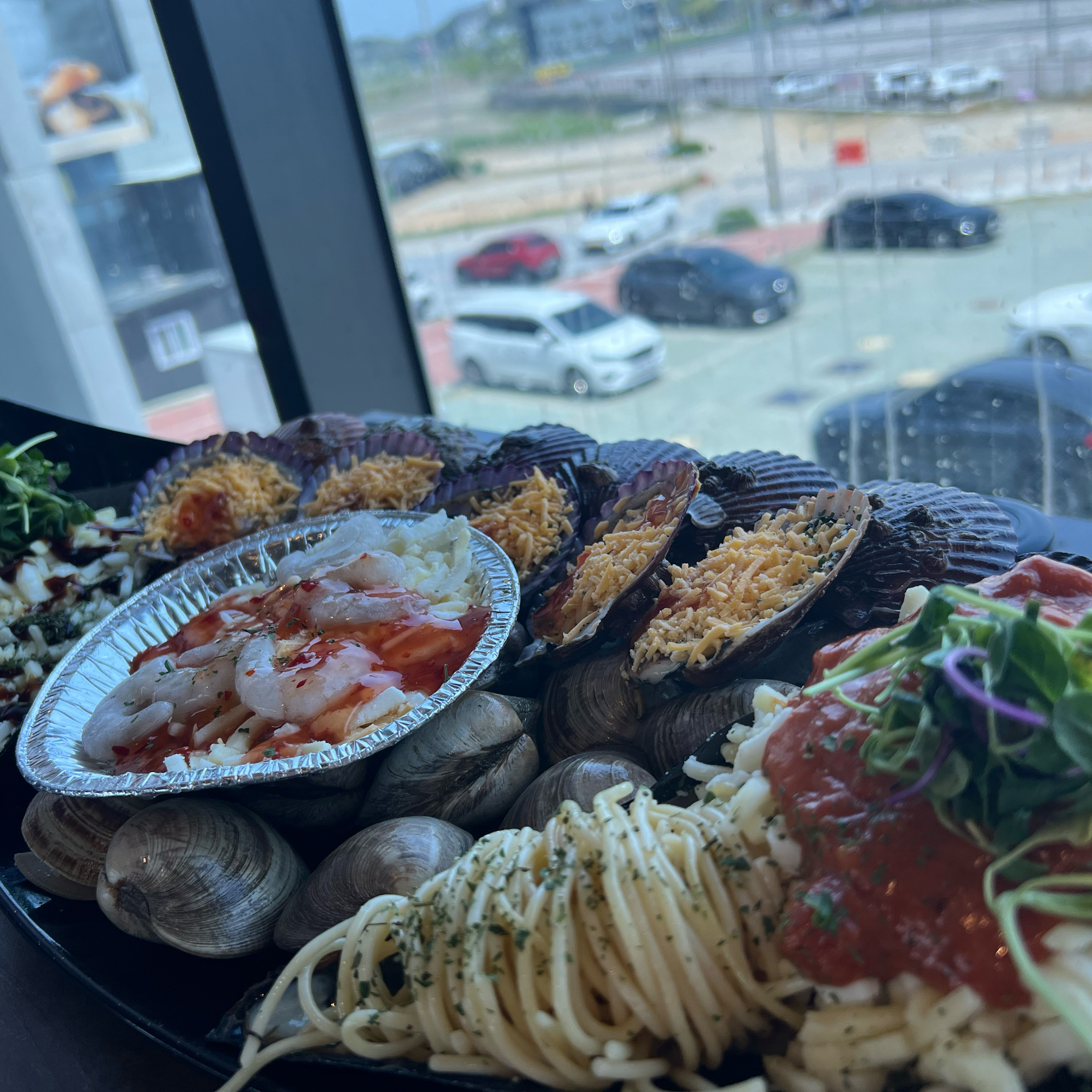 직원분 진짜 친절하시고 맛있어요!! - 인천 맛집 청춘조개 을왕리본점