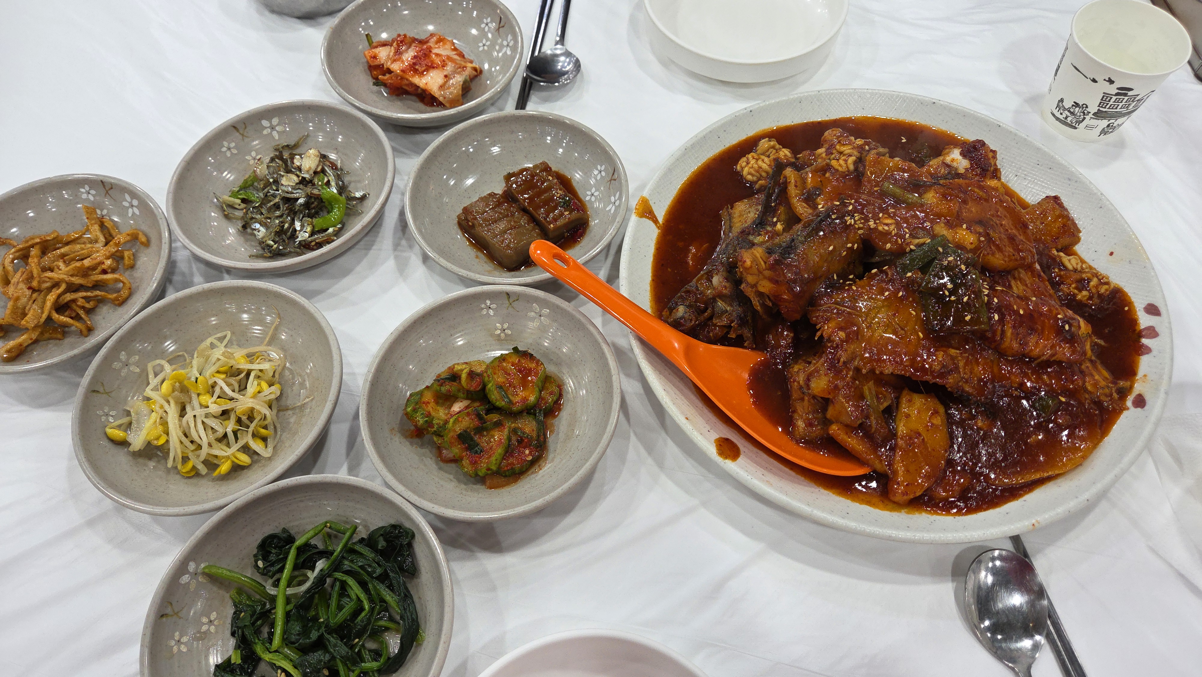 시장근처에 있을때 방문해서 먹었었는데 너무 맛있어서 또 갔어요ㅎㅎ 모듬생선 종류도 많고 맛