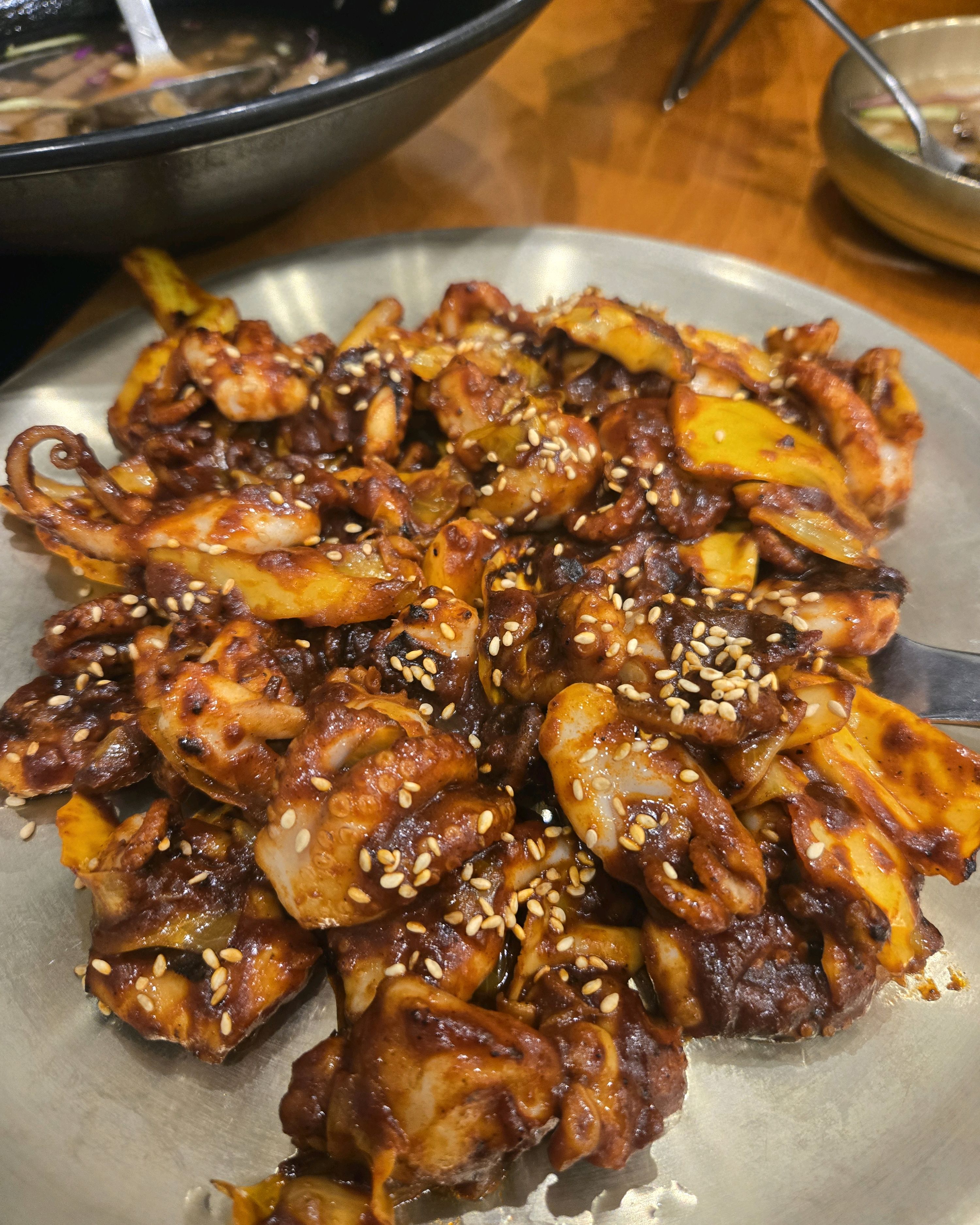 늦은시간에 방문을했지만 영업해서 맛있게 먹고가요!! 묵이랑 쭈꾸미 너무 맛있어용!! - 대구 맛집 청담한상