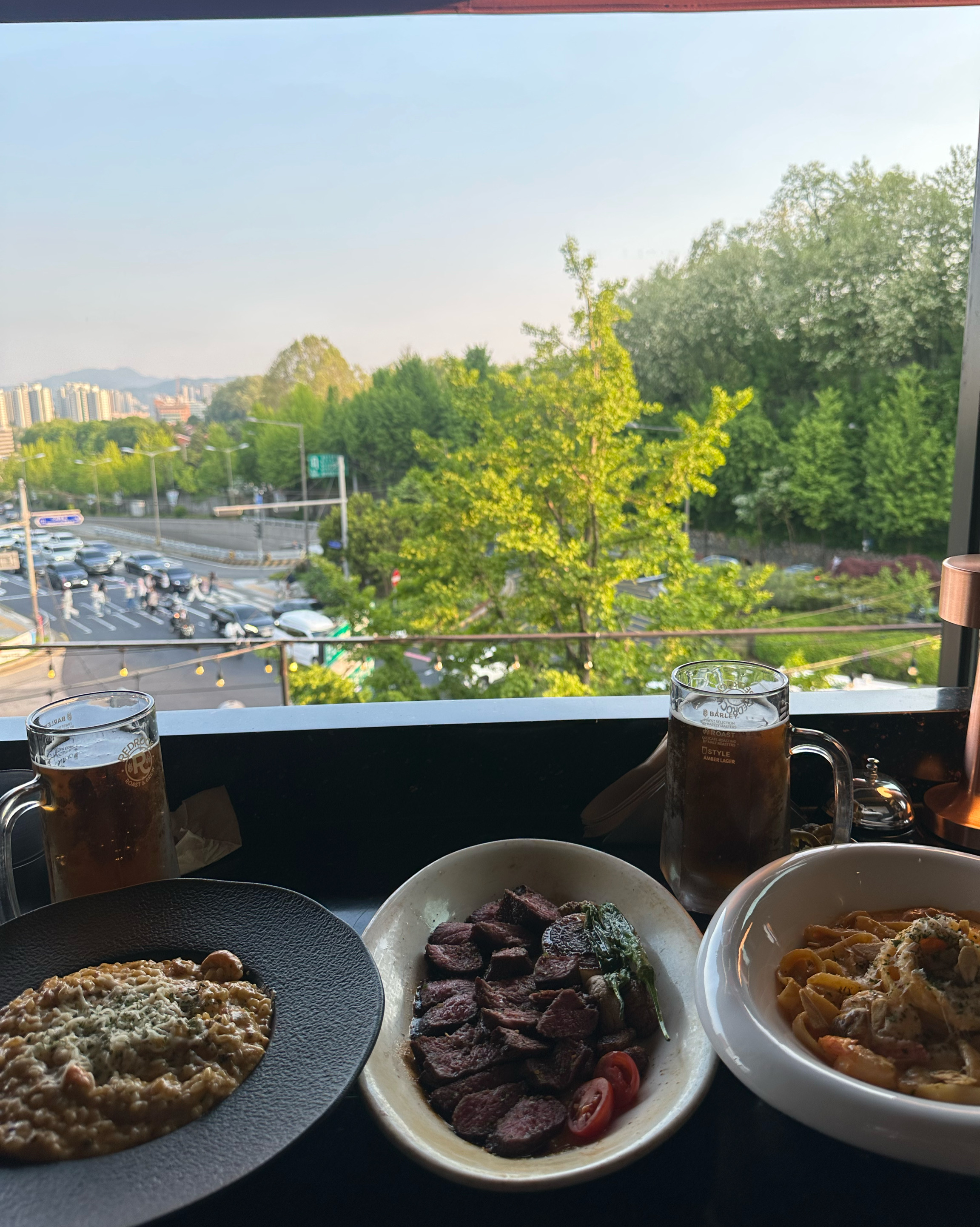 남자친구랑 기념일로 예약 후 방문했어요 ! ㅎㅎ - 이태원 맛집 핌피 이태원