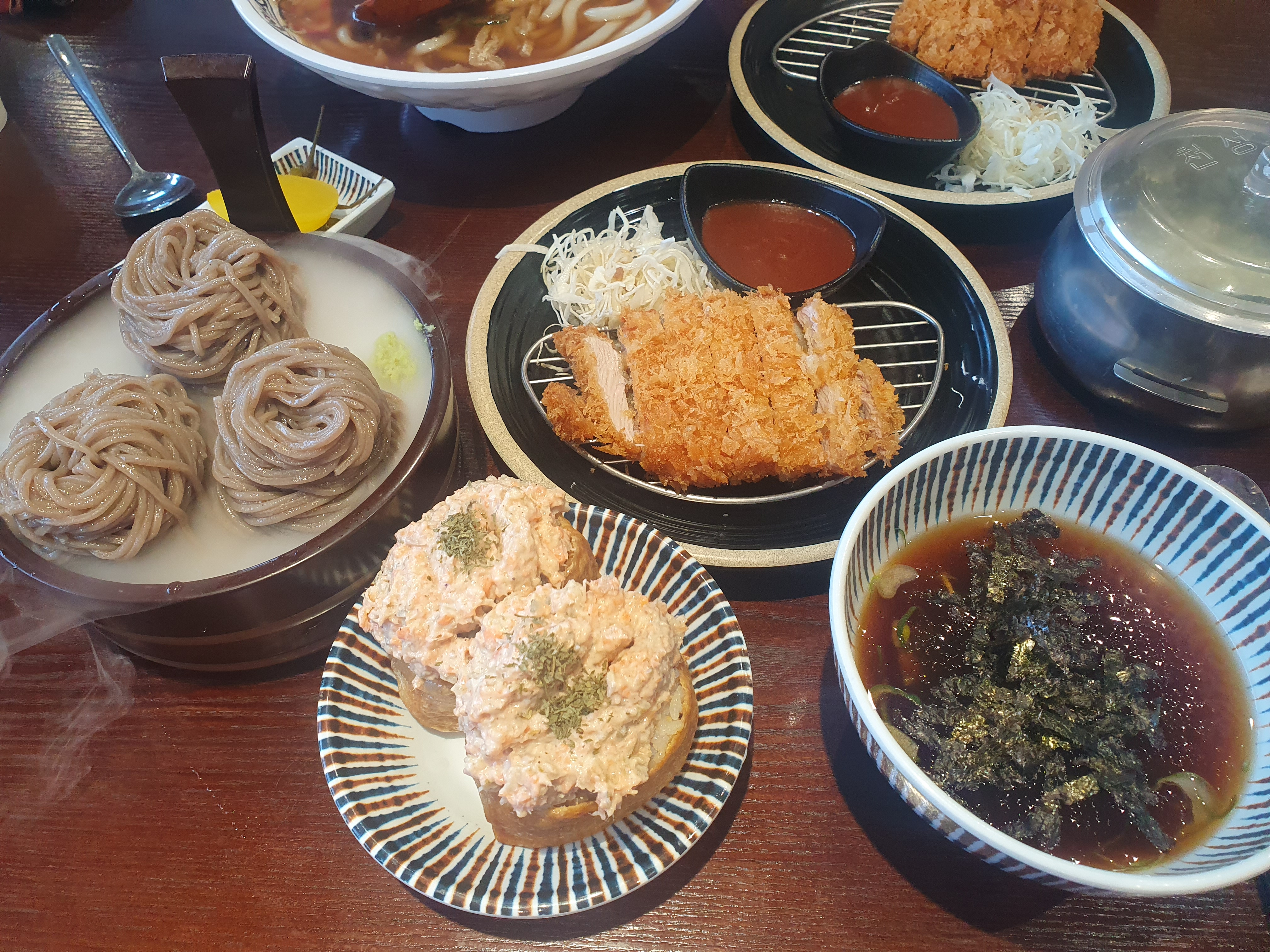 양 많고 푸짐해요. - 남양주 진접 맛집 삼동소바 남양주점