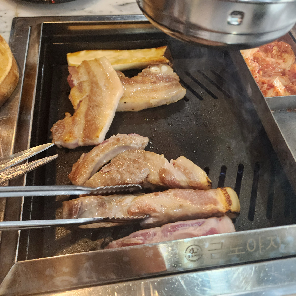 여기 완전 루원시티 맛집이에요!! - 인천 맛집 금도야지 루원시티본점