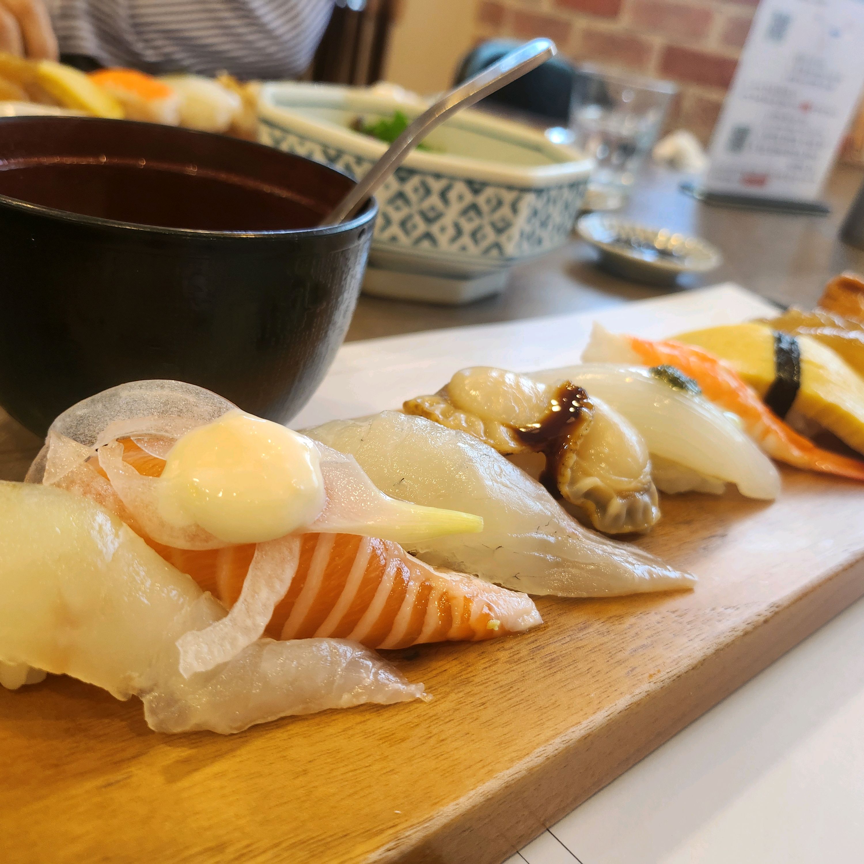 지나다니다 한번 가봐야지 하고 들렀는데 부산 초밥 맛집이네요🩷 - 송정 맛집 송정스시 부산송정본점