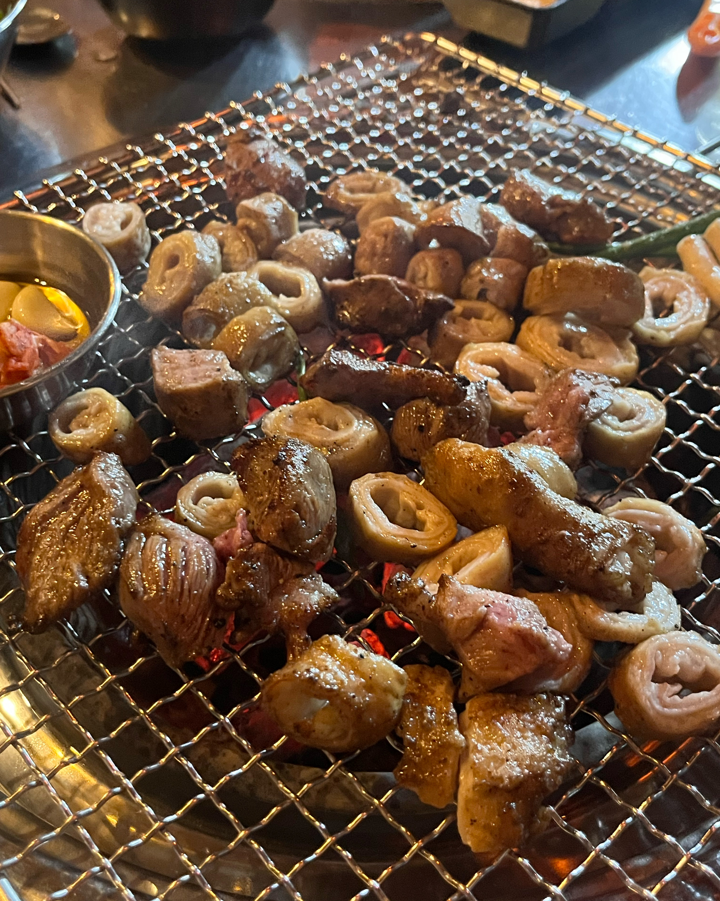 한시간 웨이팅 끝에 입장했어요!! 막삼가 막창 맛있고 음식도 빨리 나와서 좋아요👍 분위기도