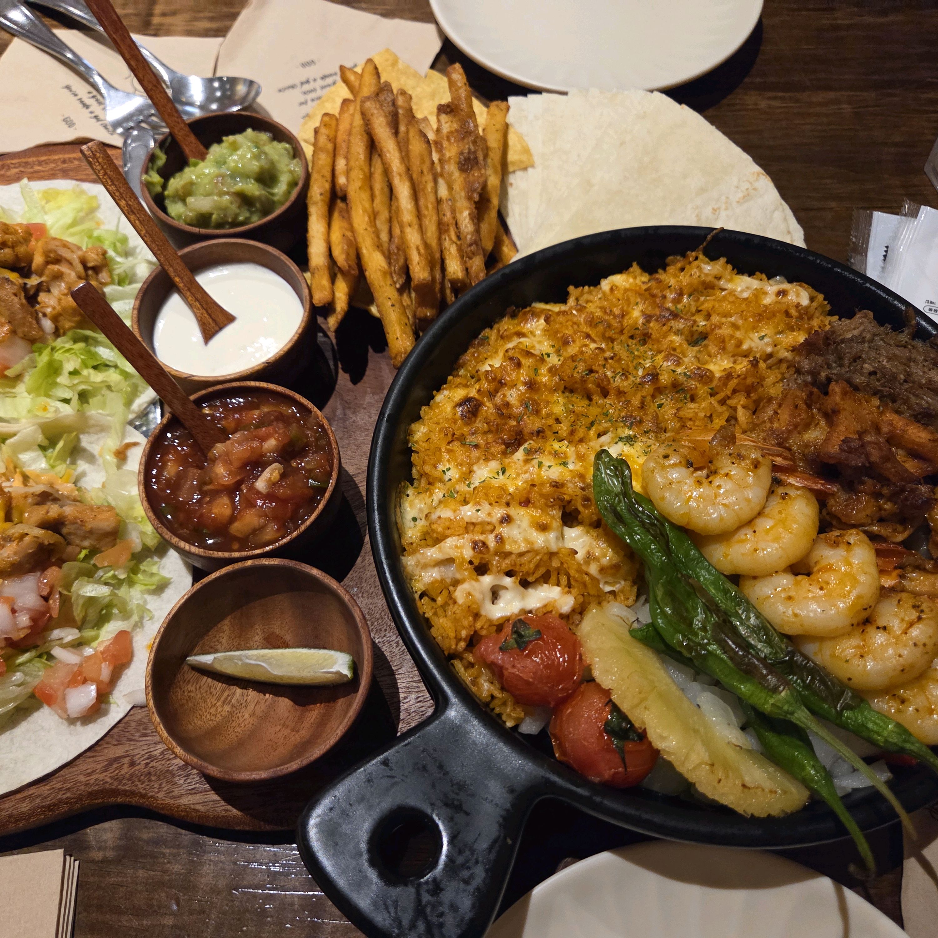 오랜만에 친구랑 만나면서 대화하기 좋은곳으로 왔어요 ! - 올림픽공원 맛집 갓잇 올림픽공원점