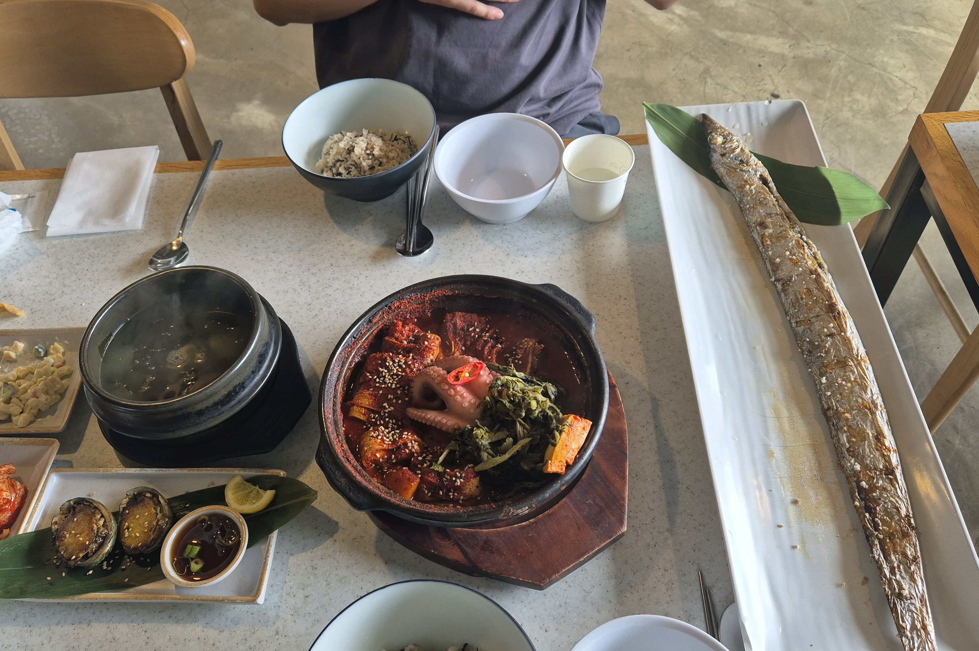 식당뷰도 최고👍 - 제주 맛집 갈치바다 애월점