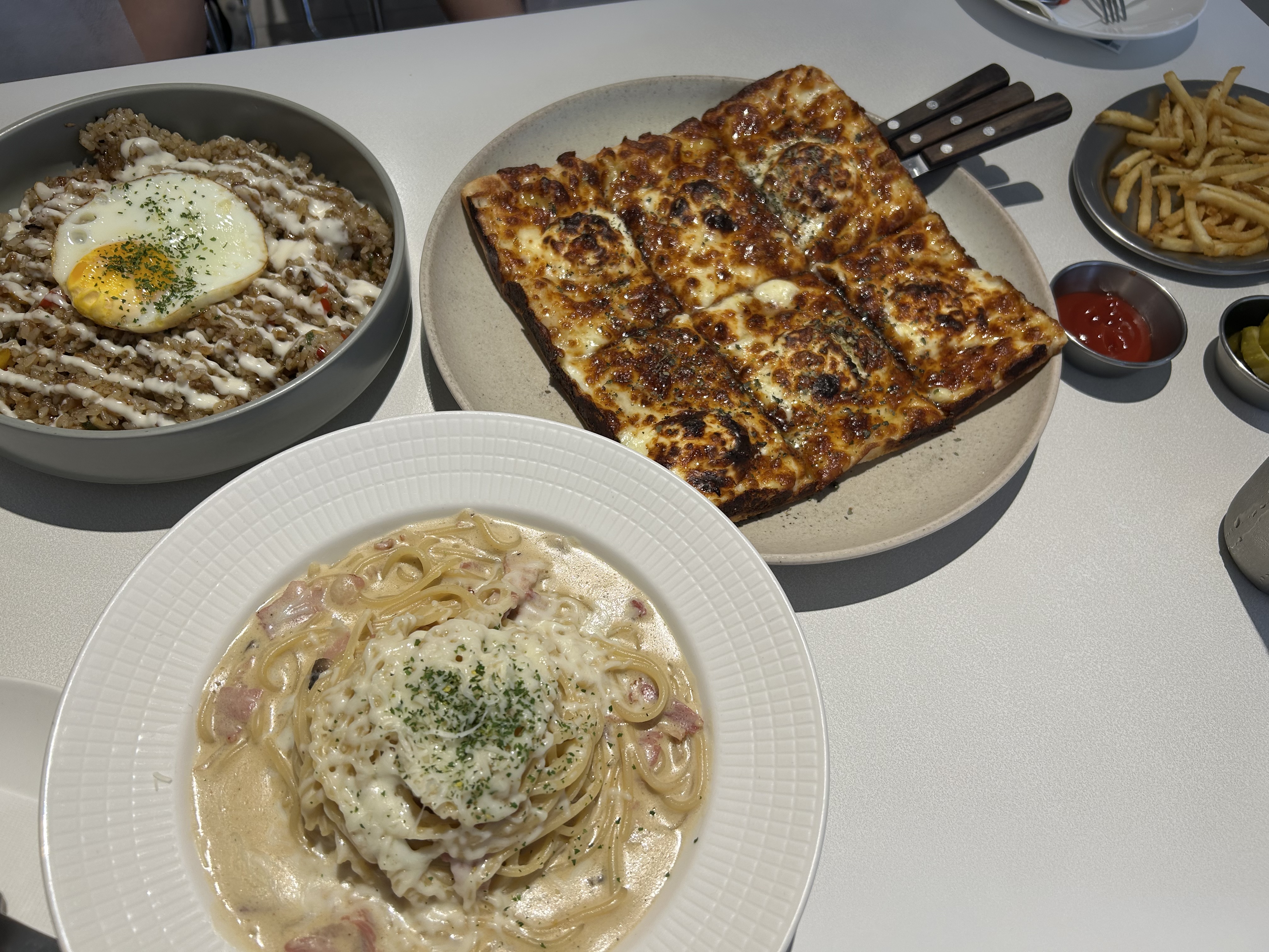 동성로 파스타가게 중에서 여기가 가장 좋아요 양도 많고 모든 메뉴가 다 맛있어요!! - 대구 맛집 오레가노 동성로본점