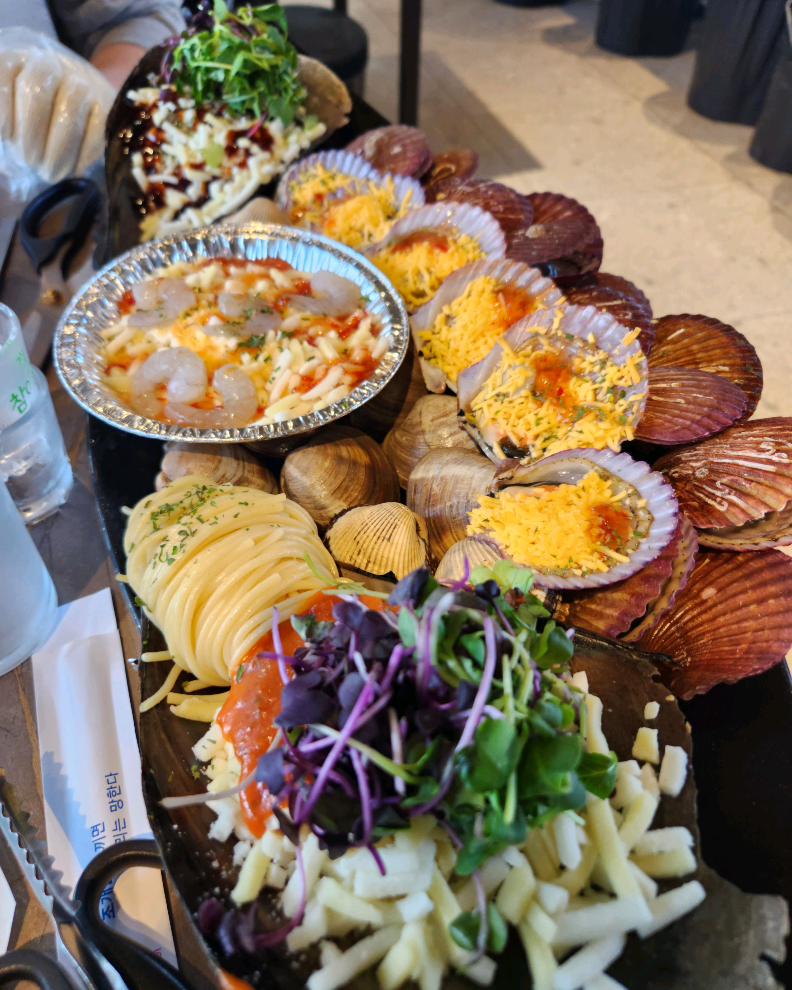 조개들이 신선하고 직원분들 너무 친절하고 너무맛좋아요!! 다음에 또올래요! - 인천 맛집 청춘조개 을왕리본점