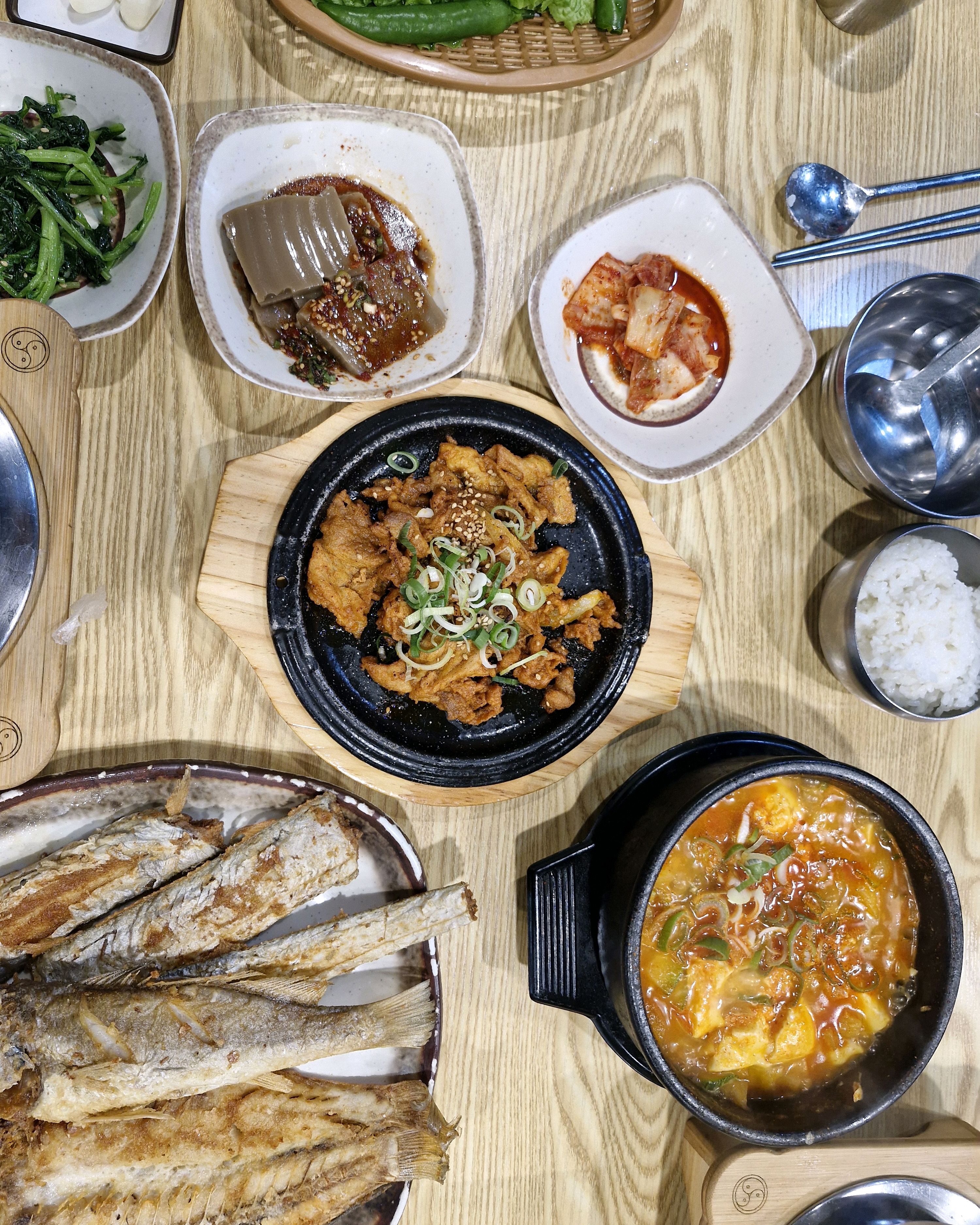 리뷰보고 찾아왔는데 성공한것 같아요!!! - 제주 맛집 영춘식당