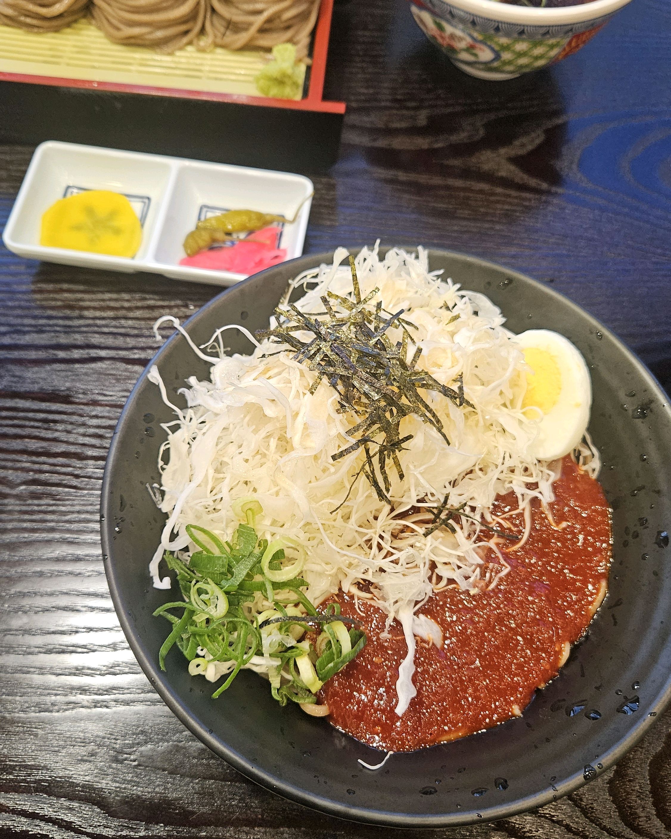 맛있어서 재방문했어요 비빔소바 처음 먹는데 신선하고 맛있네요 - 포항 장성동 맛집 삼동소바 포항장성점