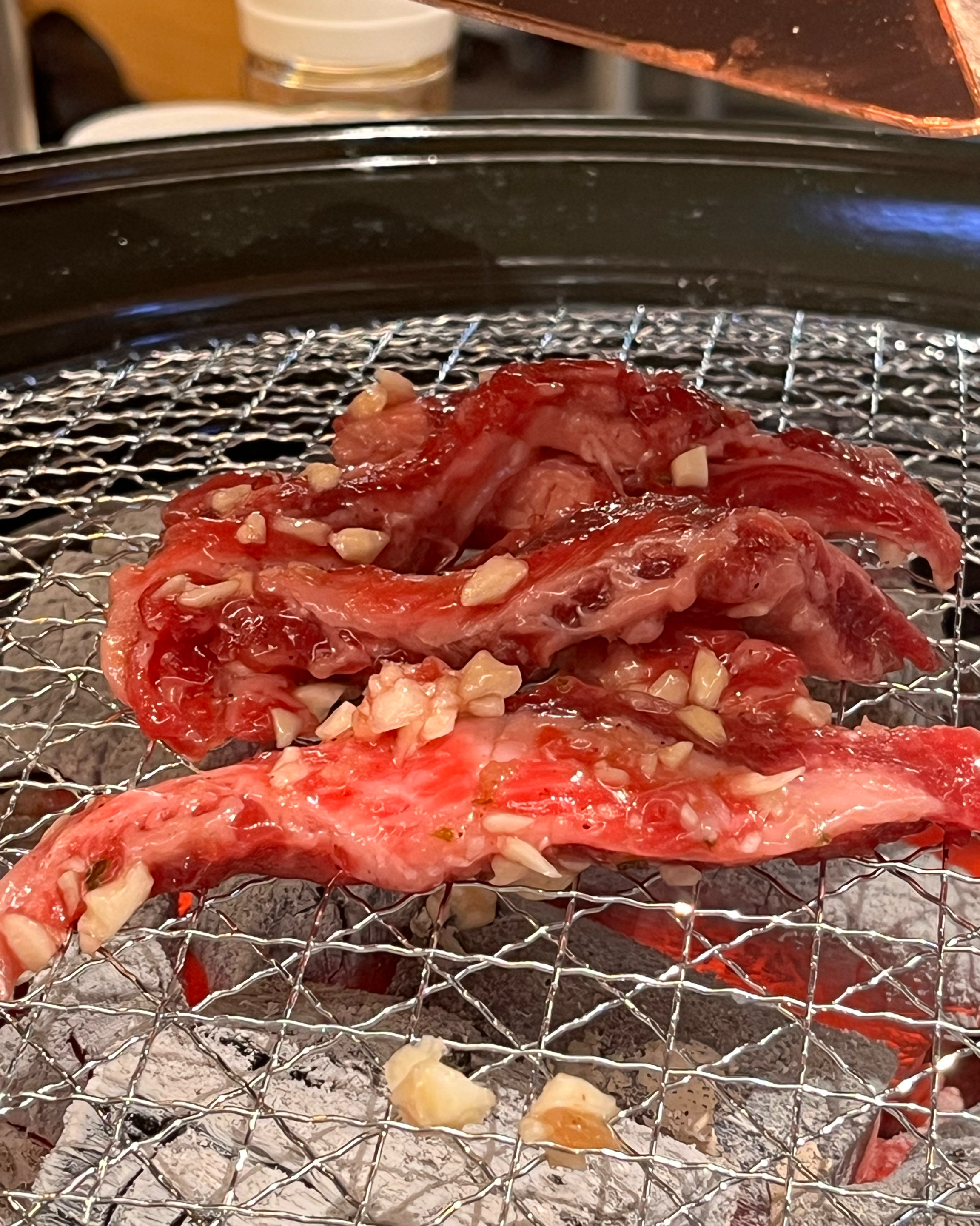 육즙 가득하고 밑반찬도 간이 적당하고 너무 맛있습니다💕 - 대구 맛집 담가화로구이 대구수성못점