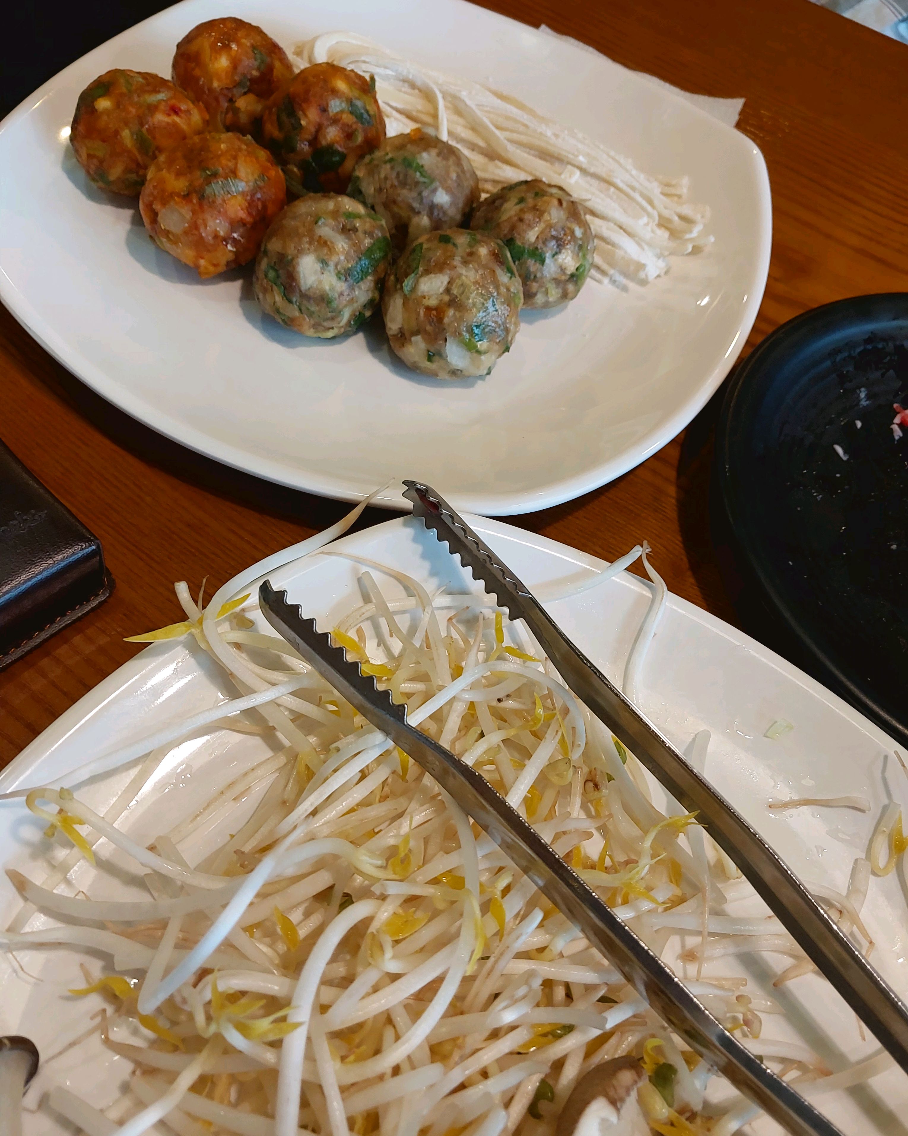 공간이 넓고 분위기 좋아요 - 인천 맛집 해가연만두