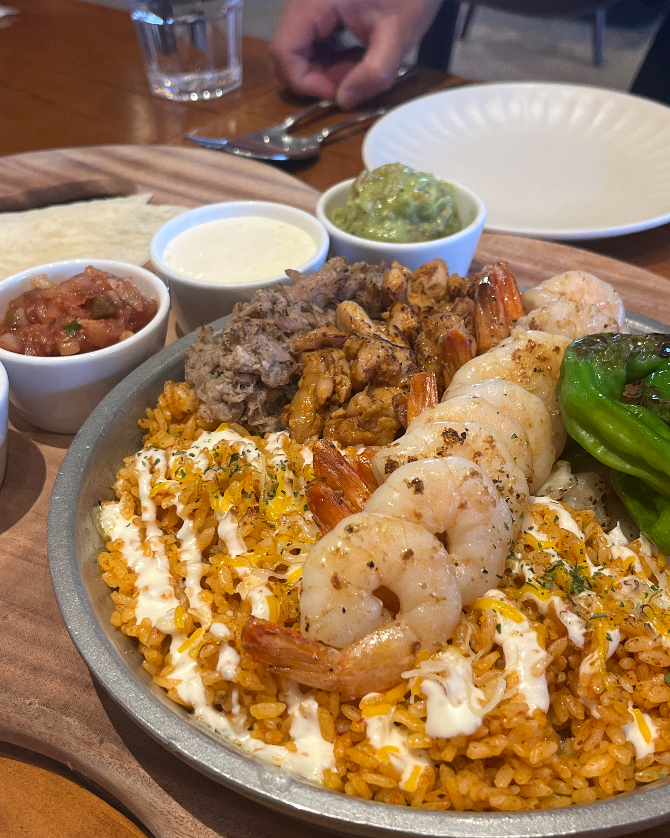 음식도 맛있고 매장도 넓고 쾌적하고 직원분들도 친절하십니다! - 야당역 맛집 갓잇 파주야당점