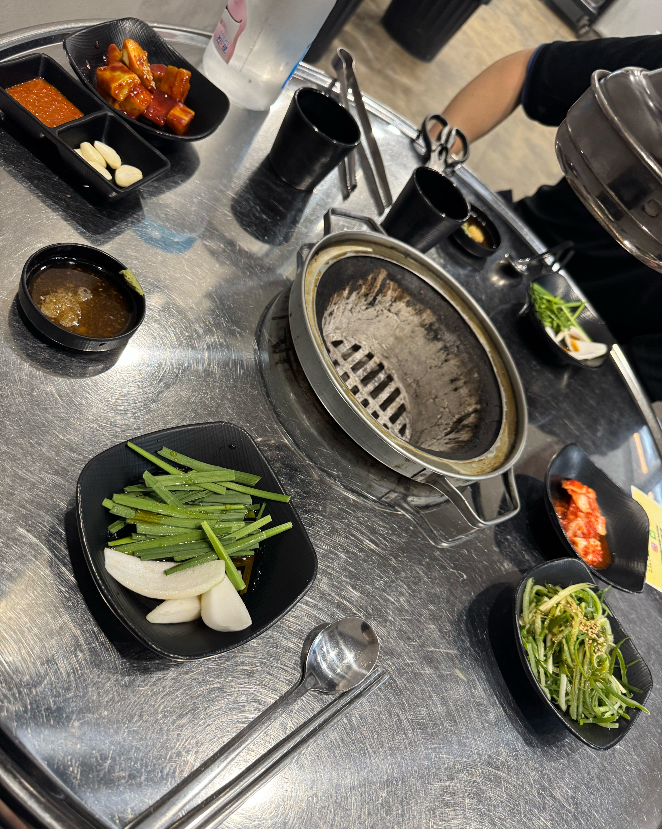 집근처에 이런 곳이 있어서 좋아요! 야외도 굿! - 대전 맛집 춘선소제동 숯불구이