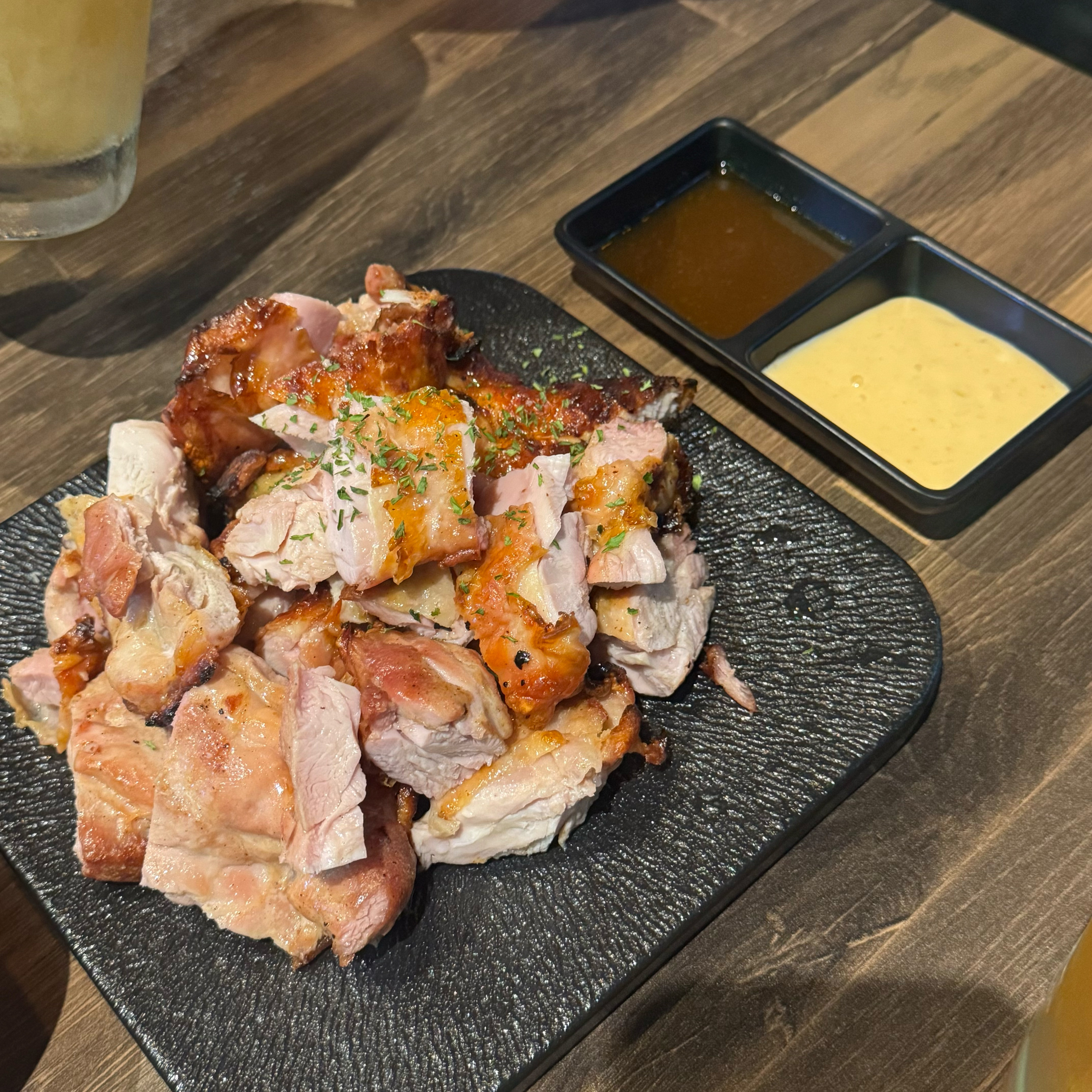 매번 올 때마다 맛있어서 기절해요 ㅠㅠㅠㅠ 사람이 많아도 빠른 회전율 덕분에 맛있게 먹습니