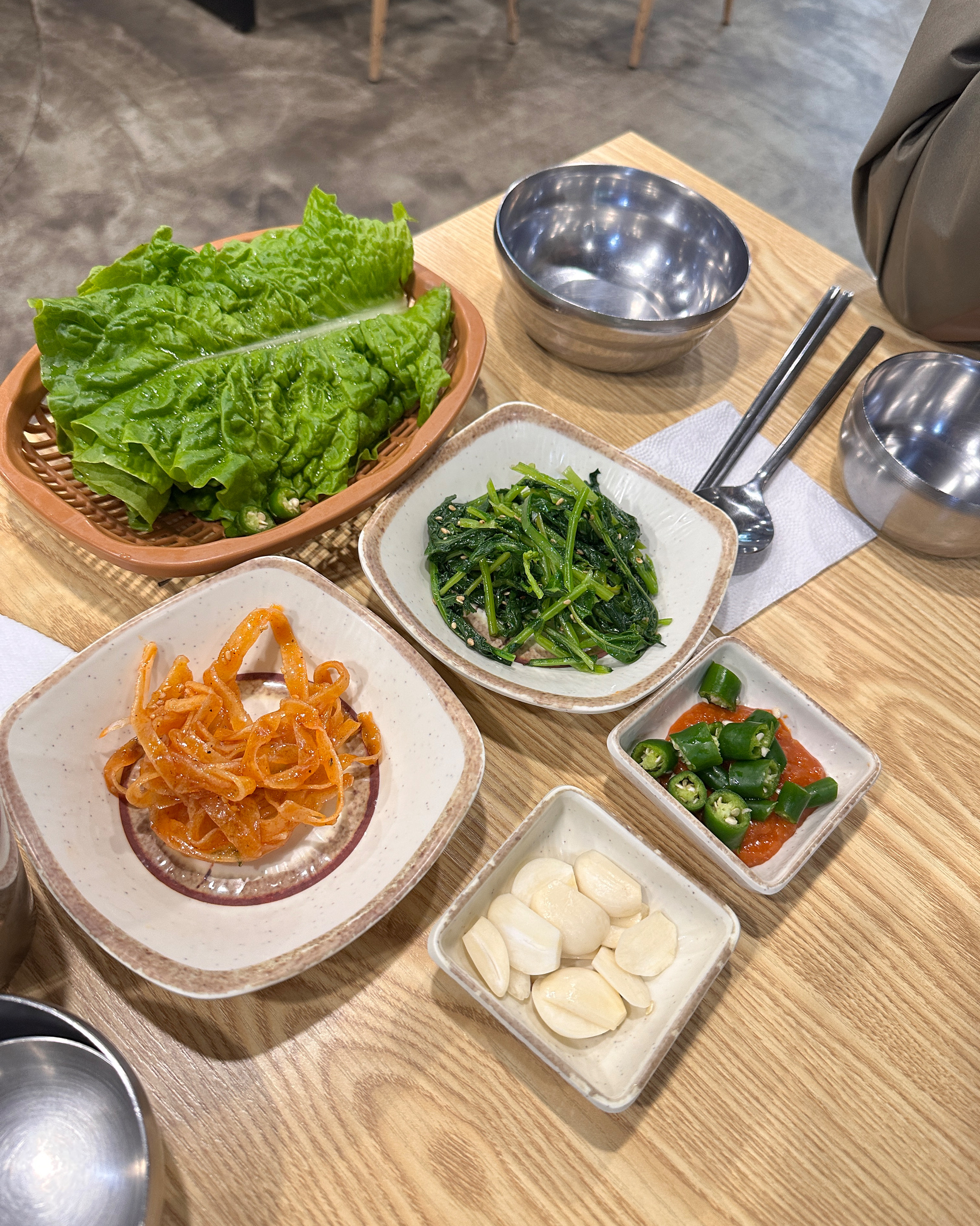 사우나 후 저번에 너무 맛있게 먹었던 생선구이가 생각나 10시반 도착!!!! - 제주 맛집 영춘식당