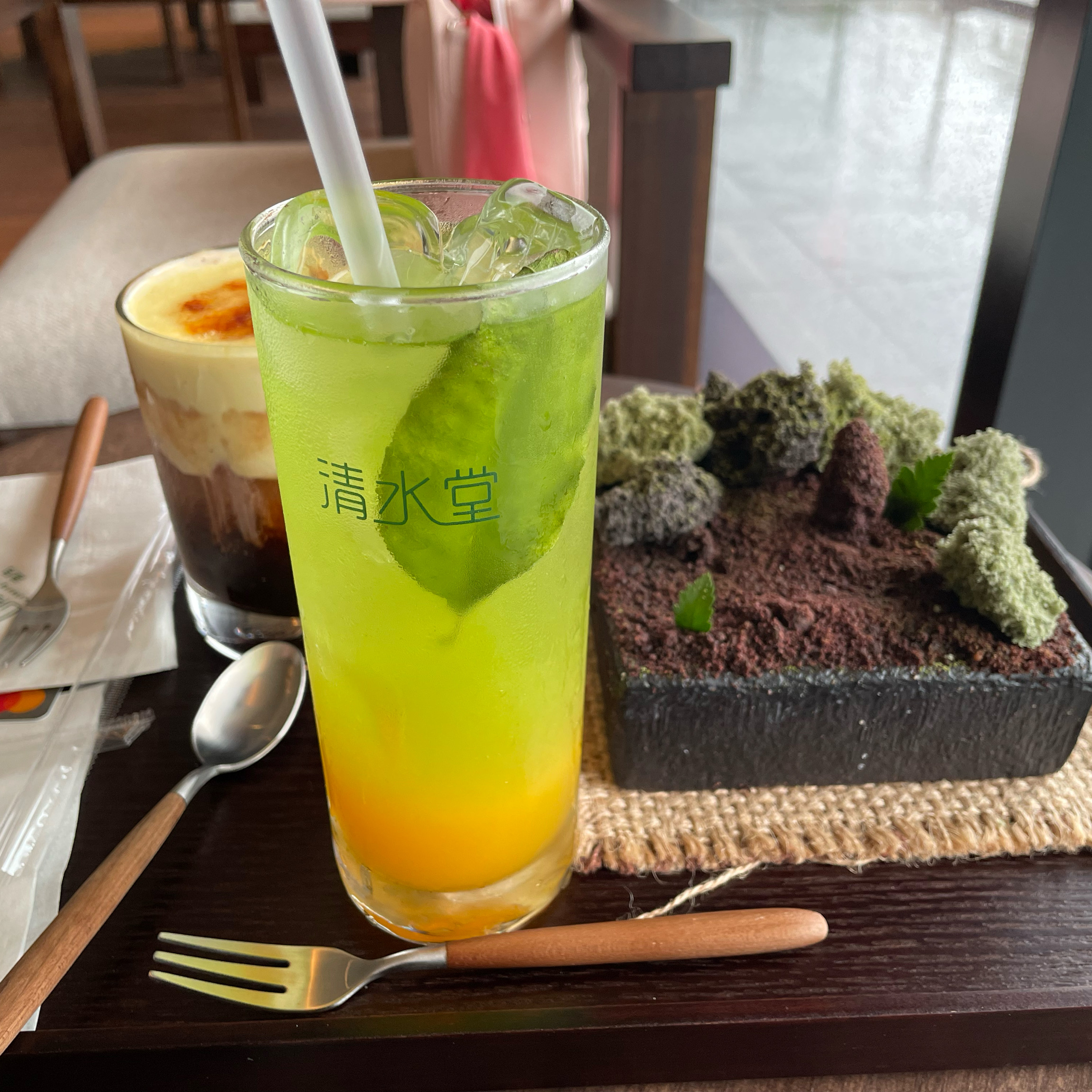 계란커피는 호불호가 강할듯 계란비린내남 - 제주 맛집 청수당 애월