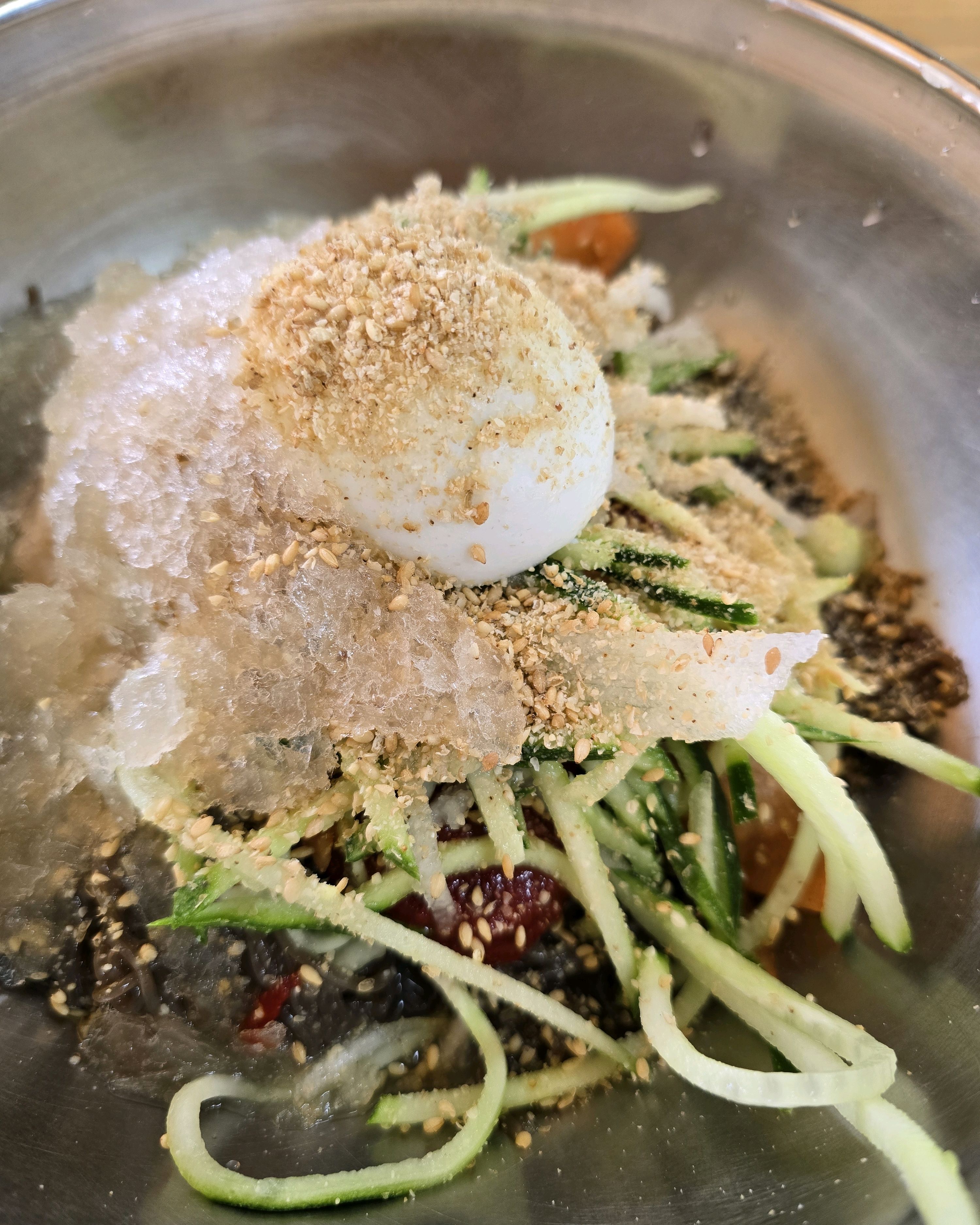 전용주차장도 있고, 좋습니다. - 인천 맛집 별미칡냉면원조