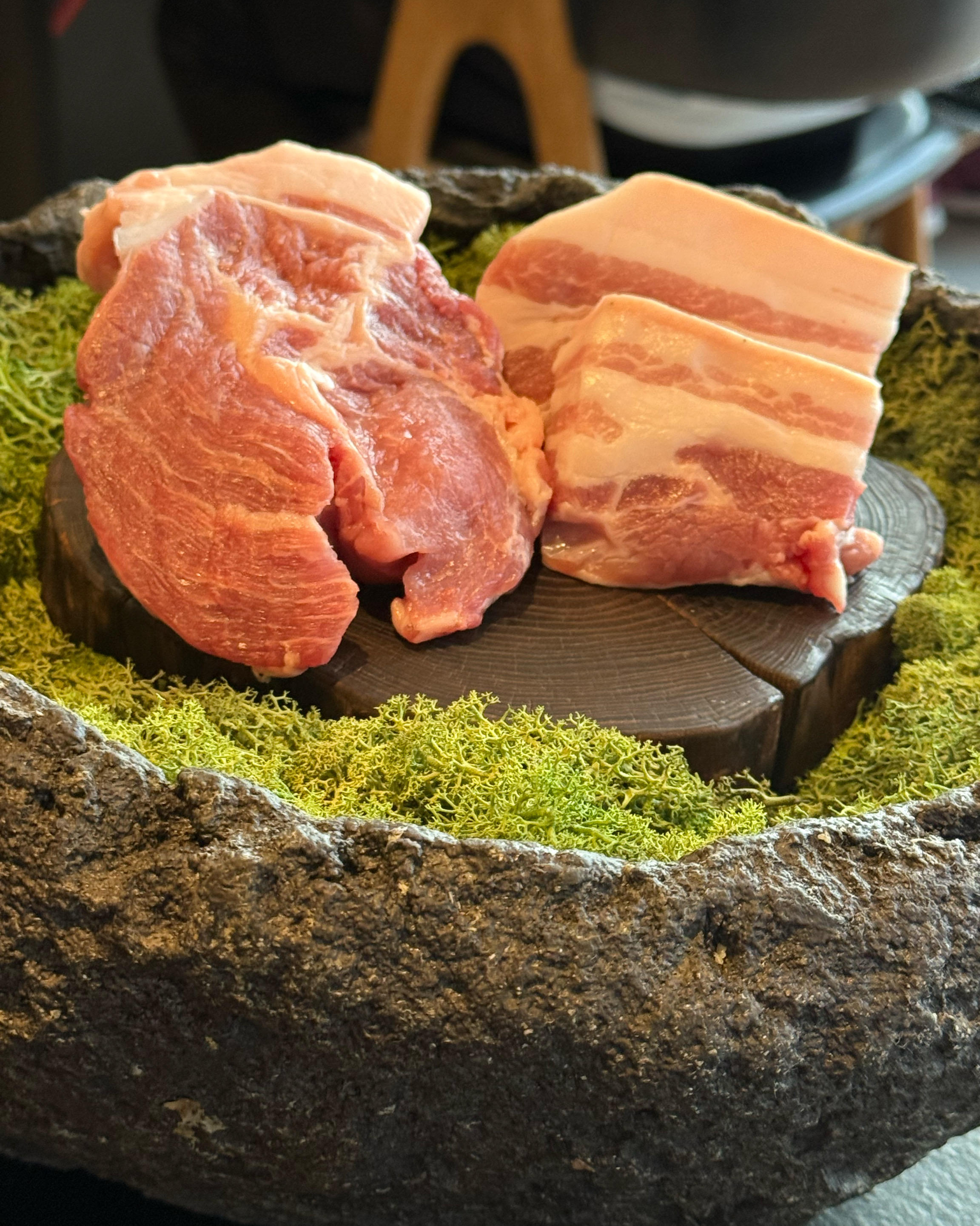 생일 기념을 맞아 방문해서 정말 좋은 시간 보내고 왔습니다. 메뉴 설명 및 고기에 대한 설