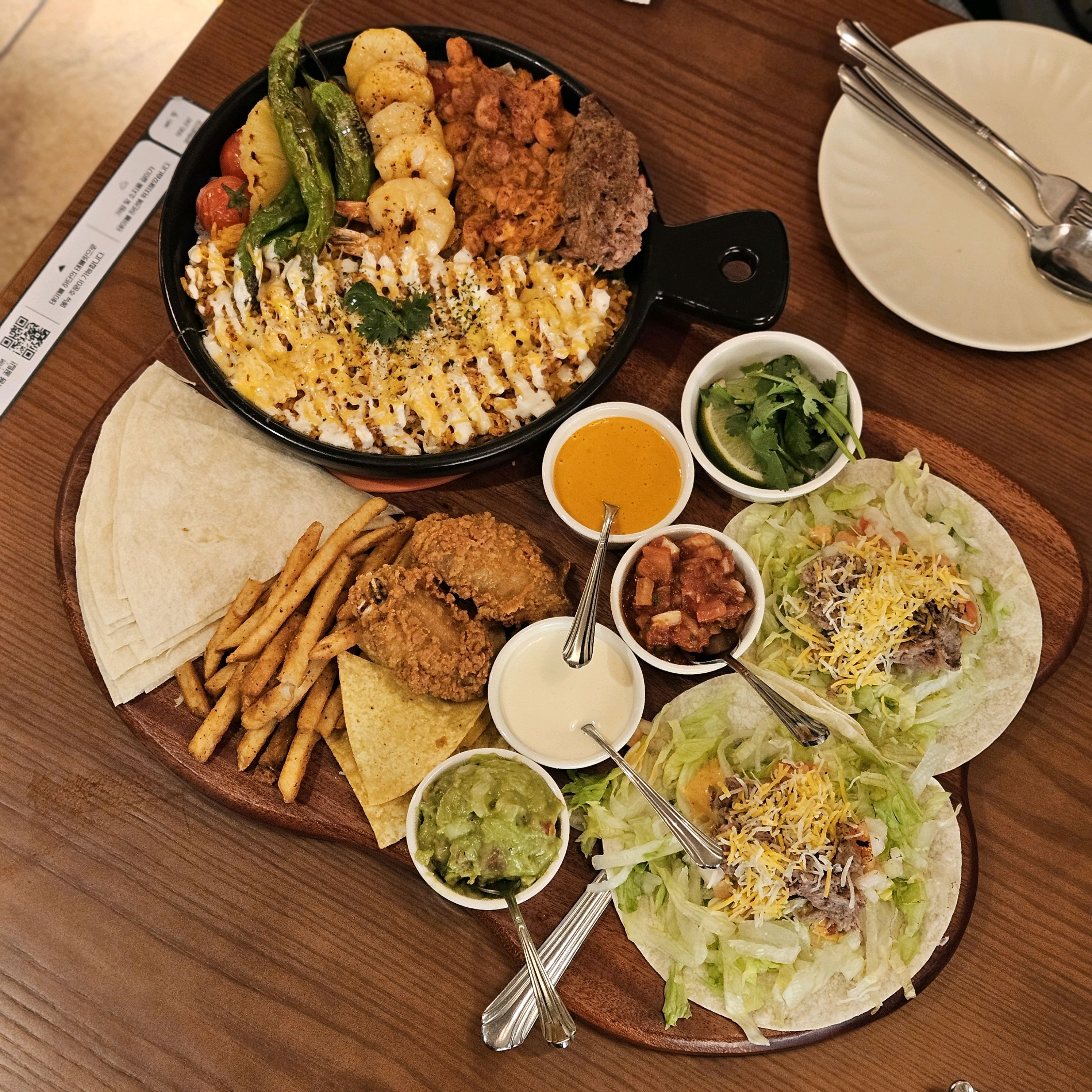 오랜만에 회사 근처에서 와이프랑 평일 점심식사! - 정자역 맛집 갓잇 분당정자점