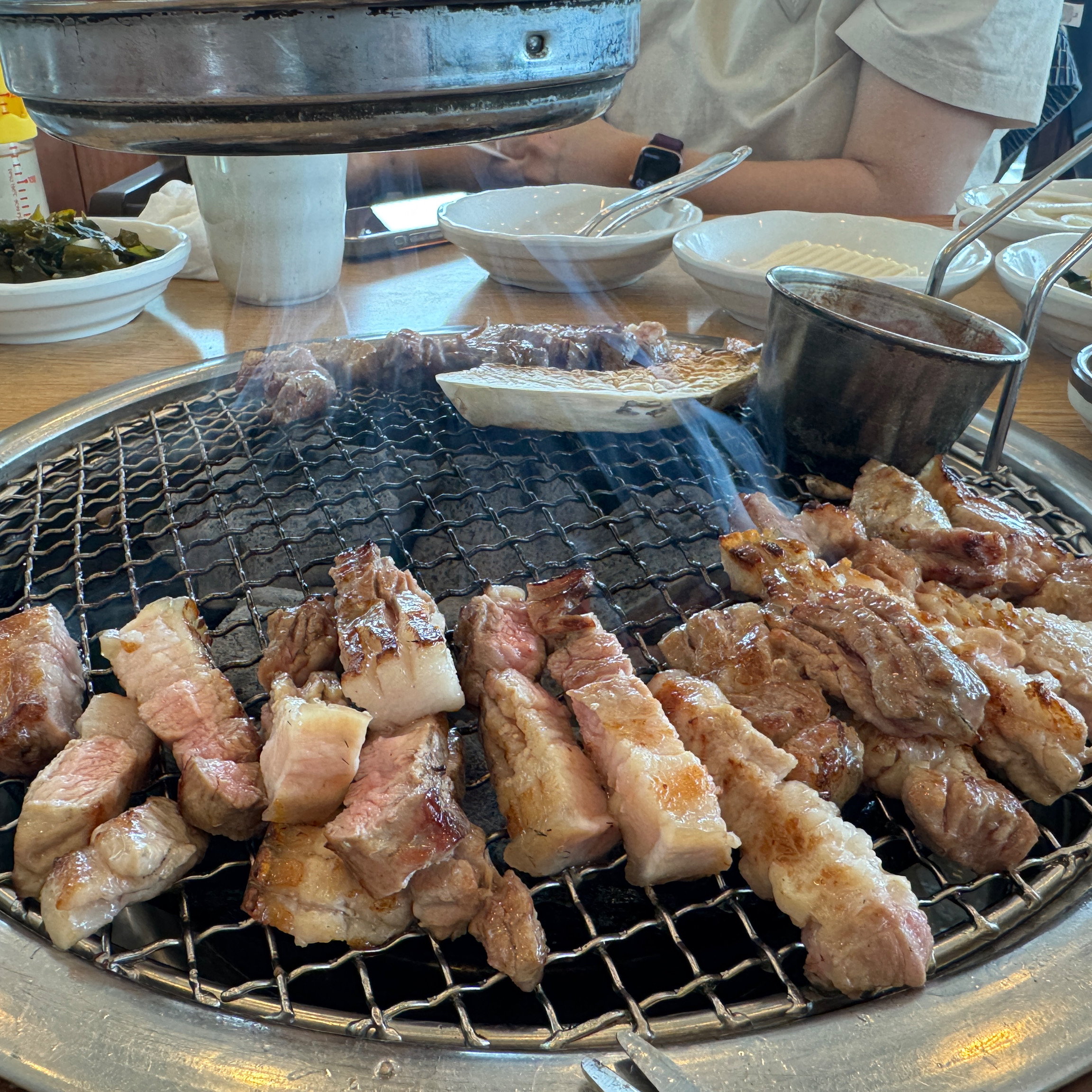 제주도 여행 오자마자 맛있고 든든하게 한끼 먹었어요! - 제주 맛집 늘봄흑돼지