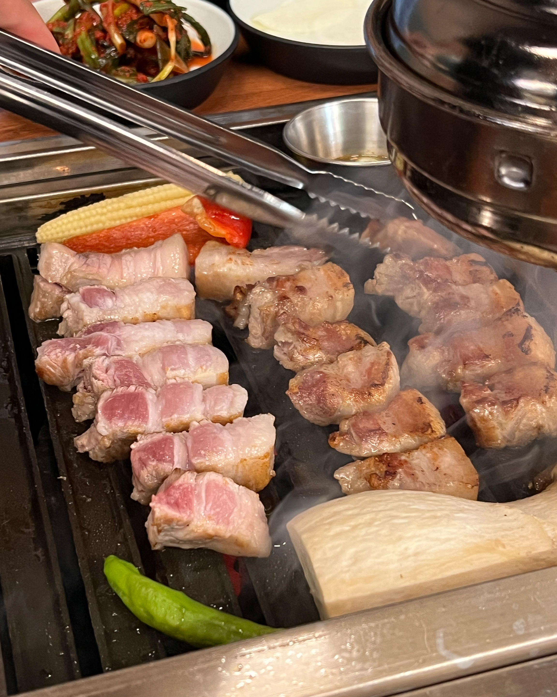 직접 구워주시고 , 목살특히 맛있네용 존맛탱! - 대전 맛집 육화탄 대전롯데백화점 괴정점