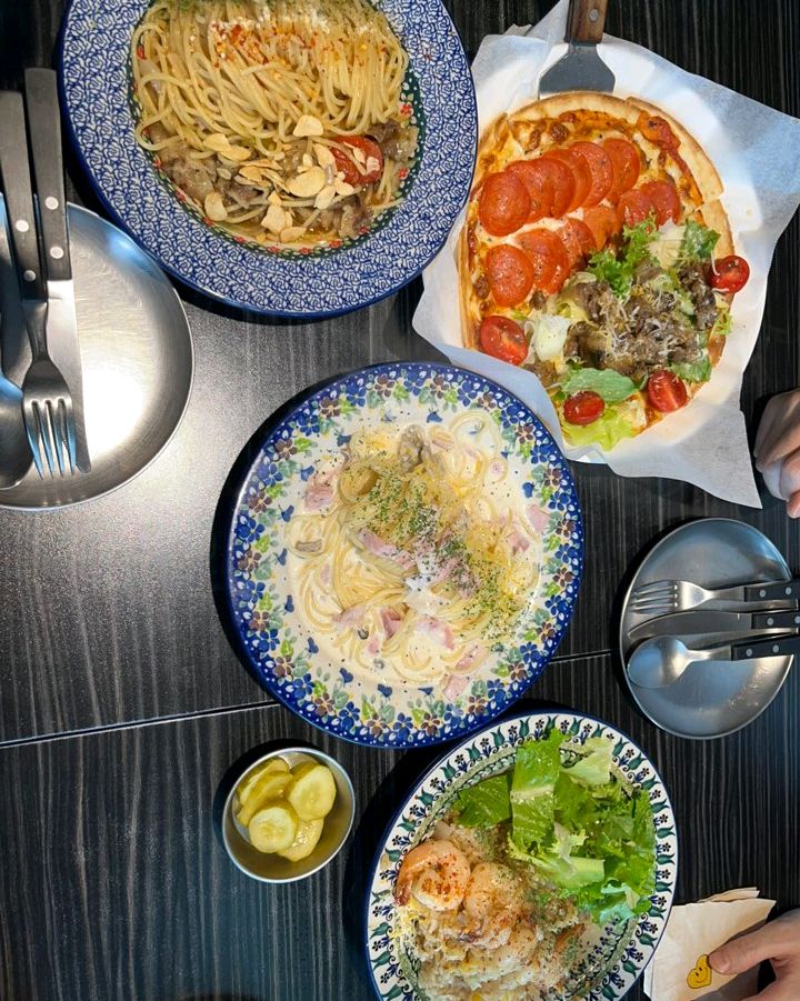 예약하고가니 오자마자 바로 음식을 주시네요 - 대전 맛집 씨멘트 궁동충남대점