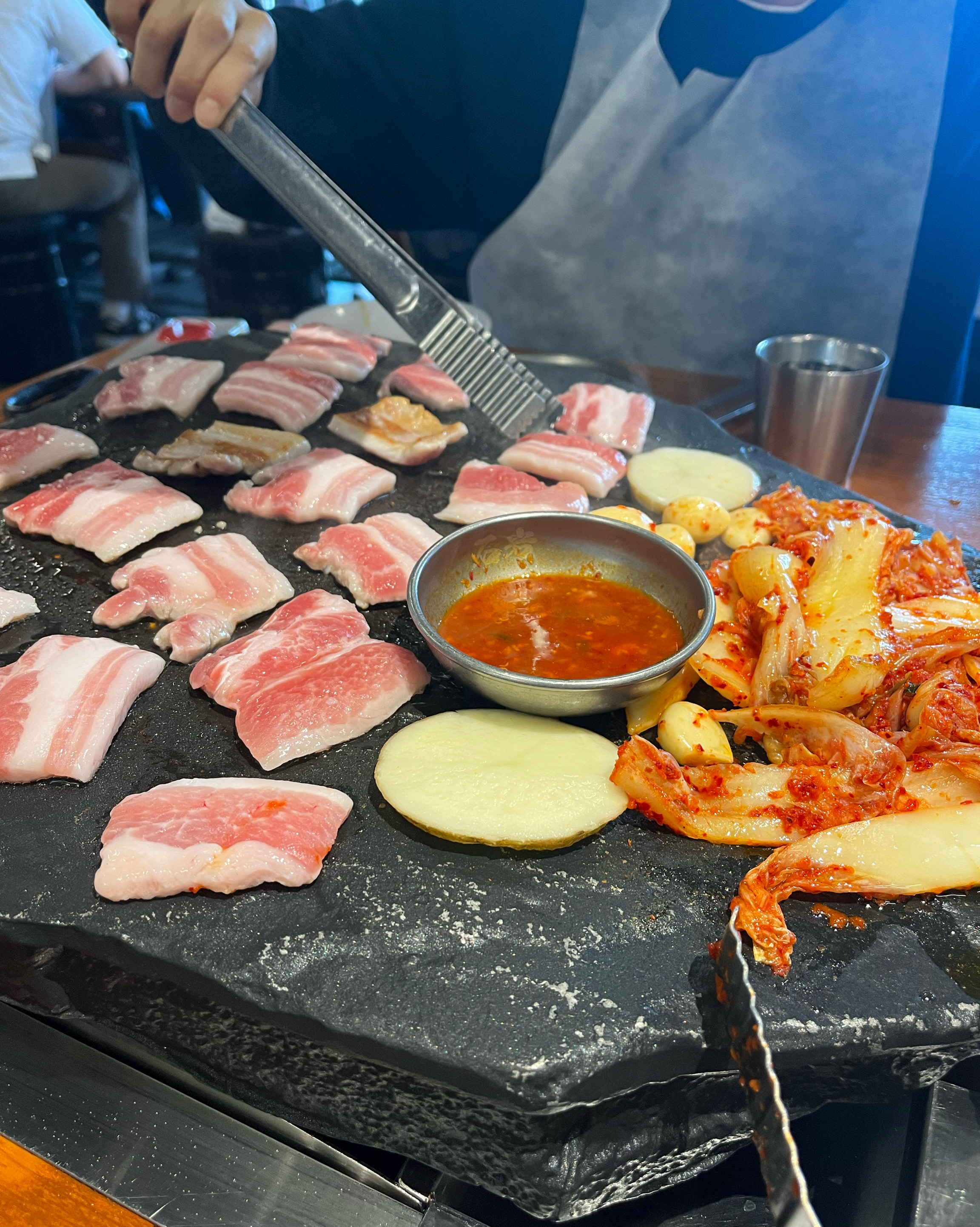 웨이팅이 길어서 맛집인 것 같아서 먹었습니다. 메뉴도 다양하고 맛있어요! - 인천 맛집 석암생소금구이 송도타임스페이스점