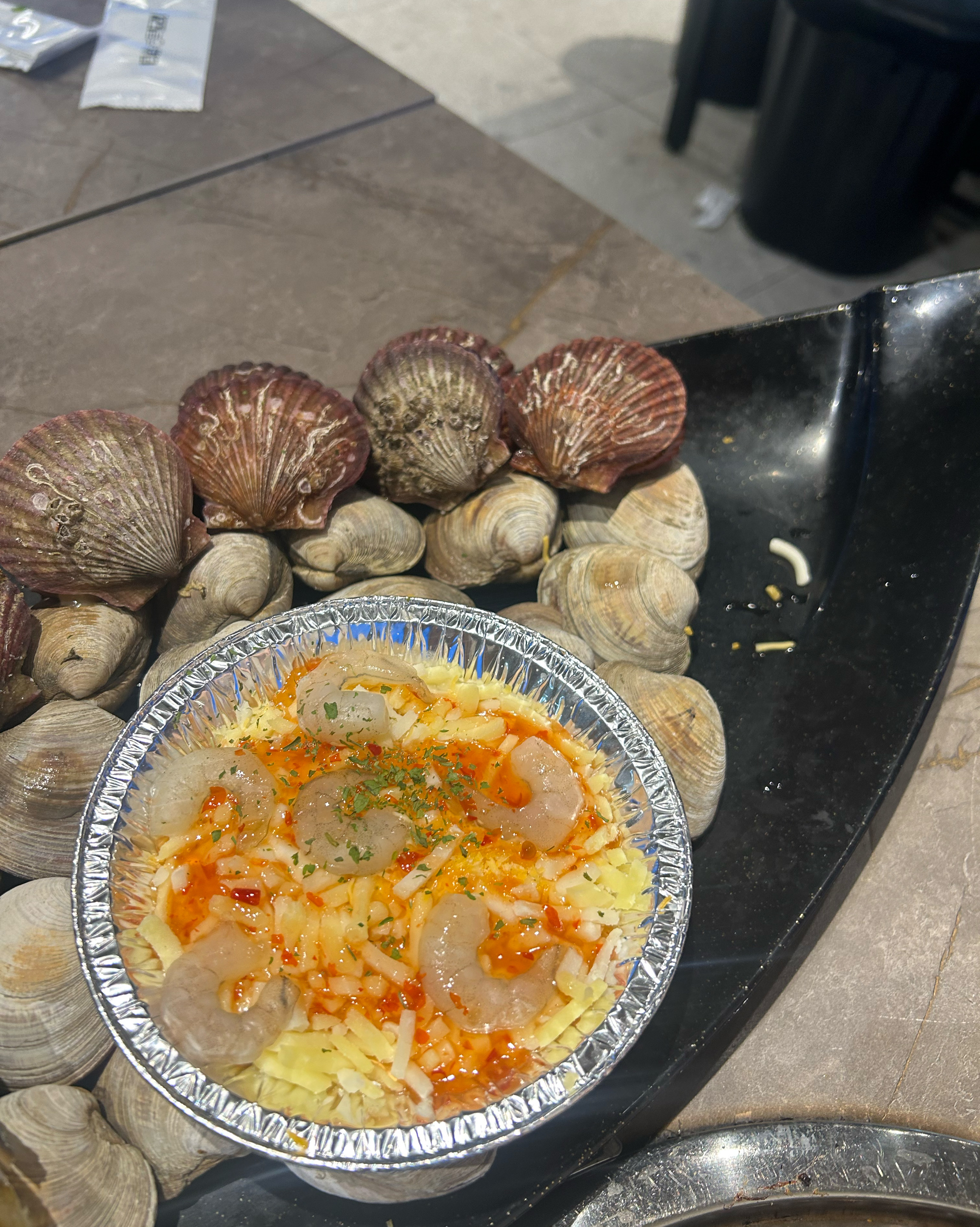 조개구이 먹으러 을왕리 왔는데 너무 맛있었어요! 또 올거 같아요!☺️ - 인천 맛집 청춘조개 을왕리본점