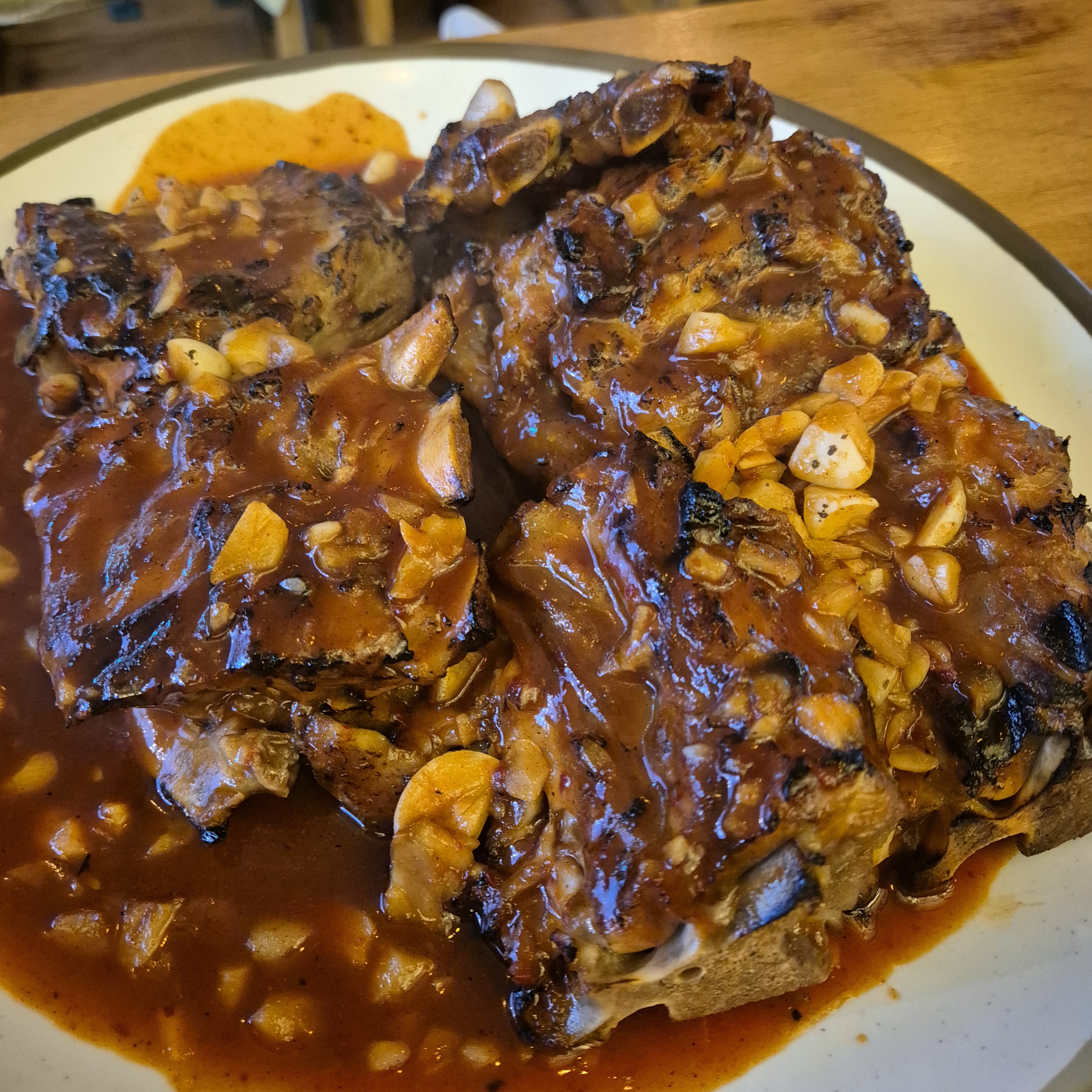 저번에오고 생각나서 또 왔는데 맛있어요!  1단계도 매콤합니당 - 대구 맛집 종로백탄뼈구이 갑오일맥