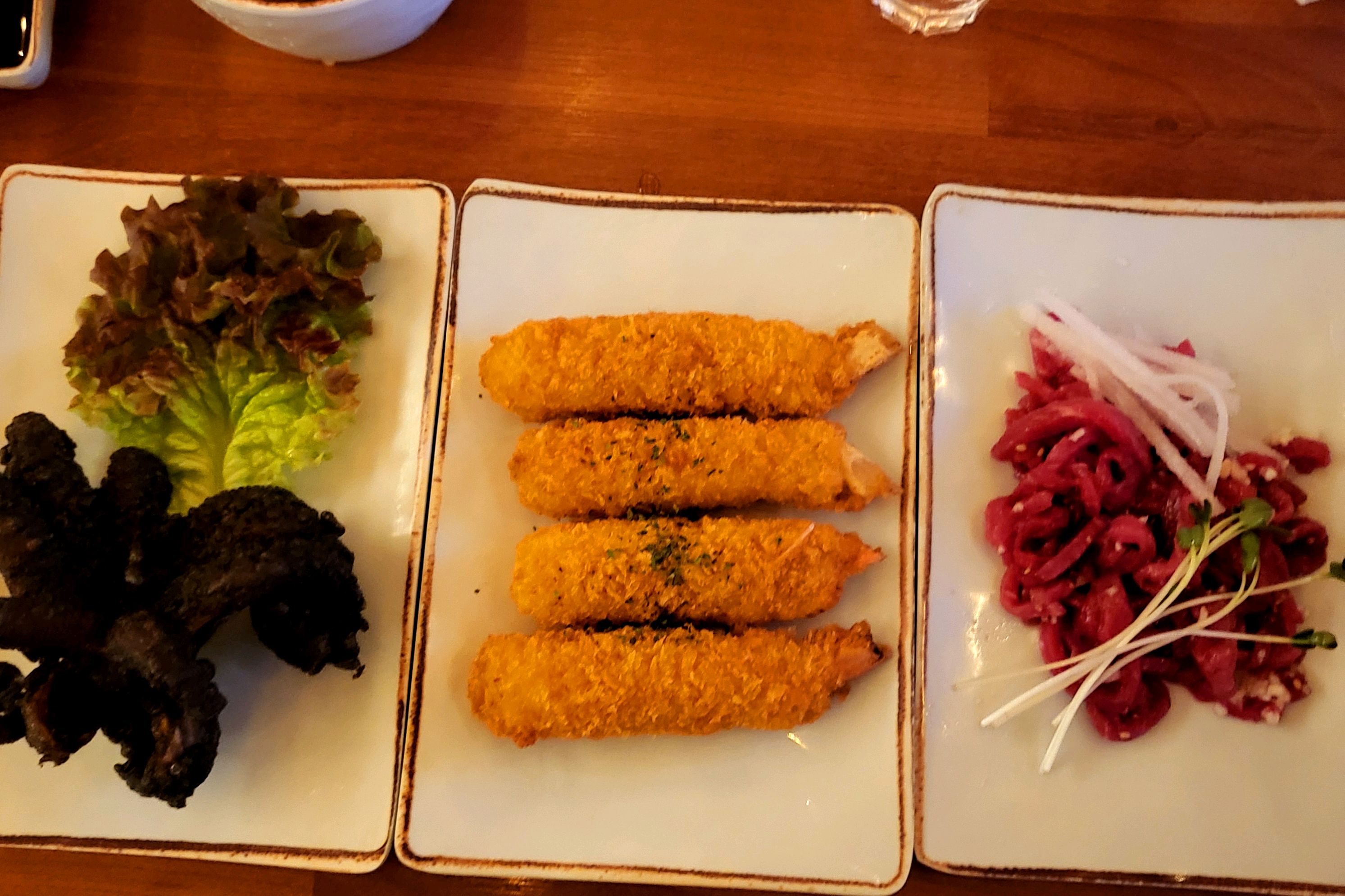 상차림도 깔끔하고 같이 나오는 음식들도 맛있어요~:) - 대구 맛집 구공회