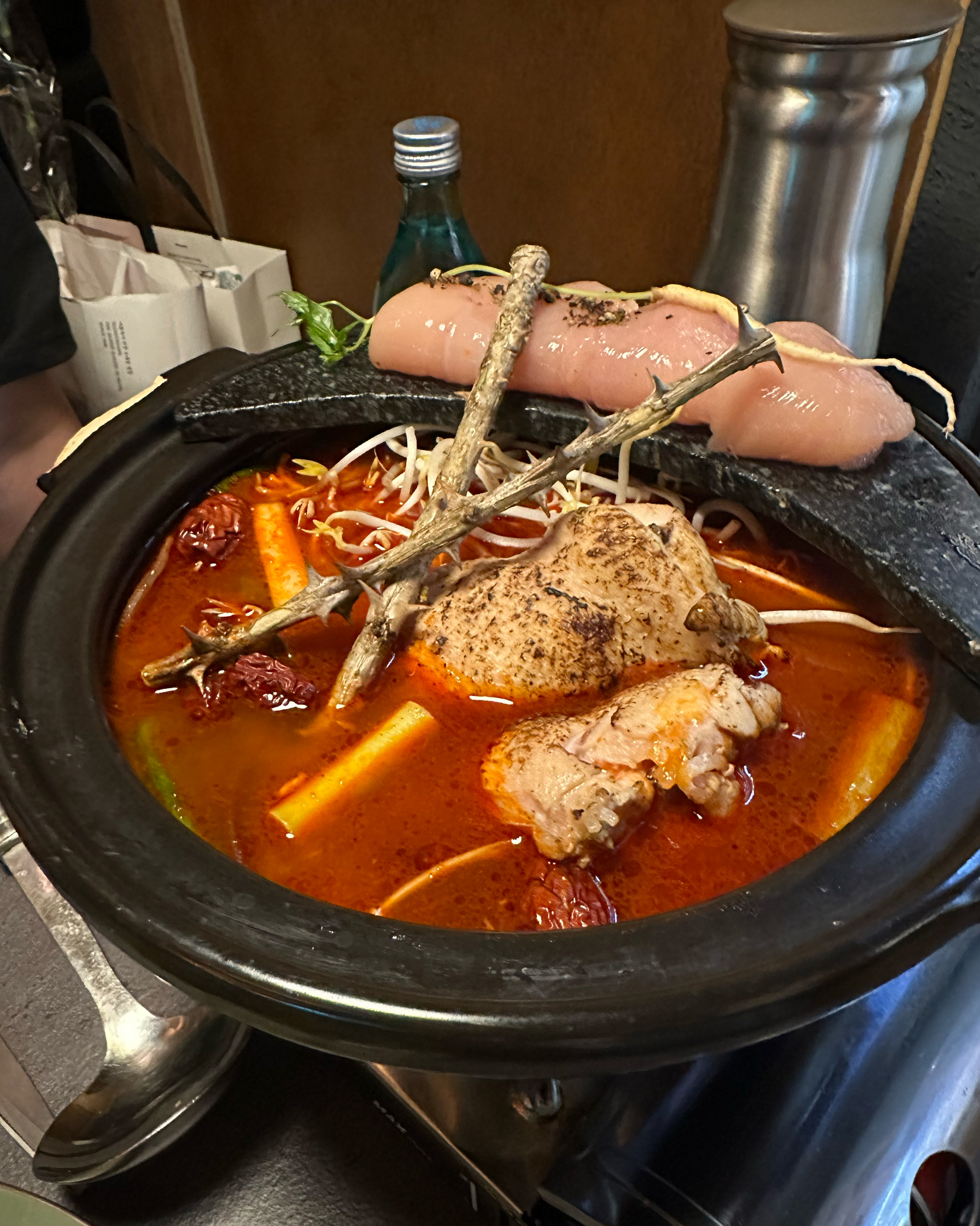 전골 비주얼과 향부터 엄청납니다&hellip; - 종로 맛집 아리계곡 종각점