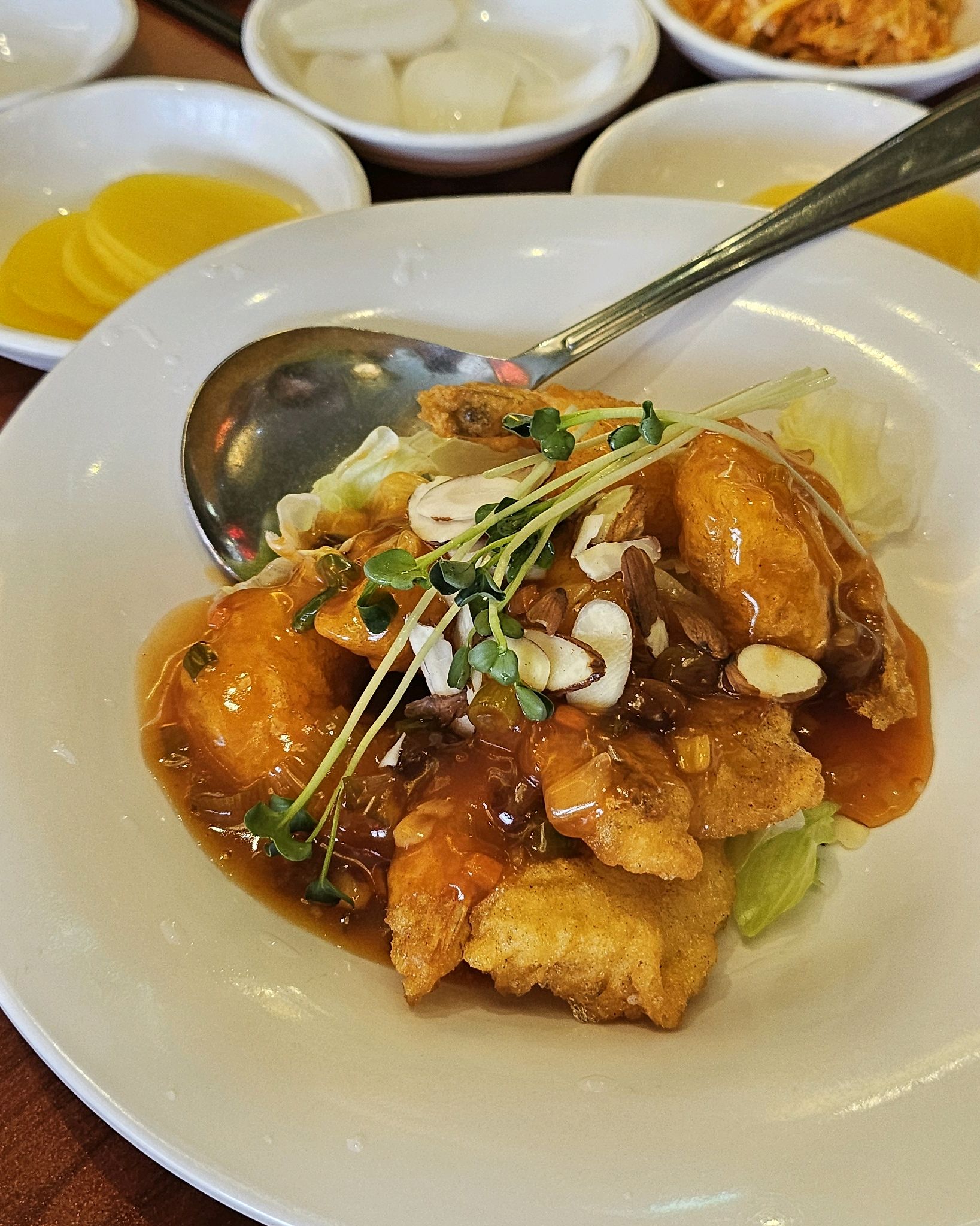 직장 동료들과 왔는데 홀도 넓고 음식도 맛있어요! - 인천 맛집 연경