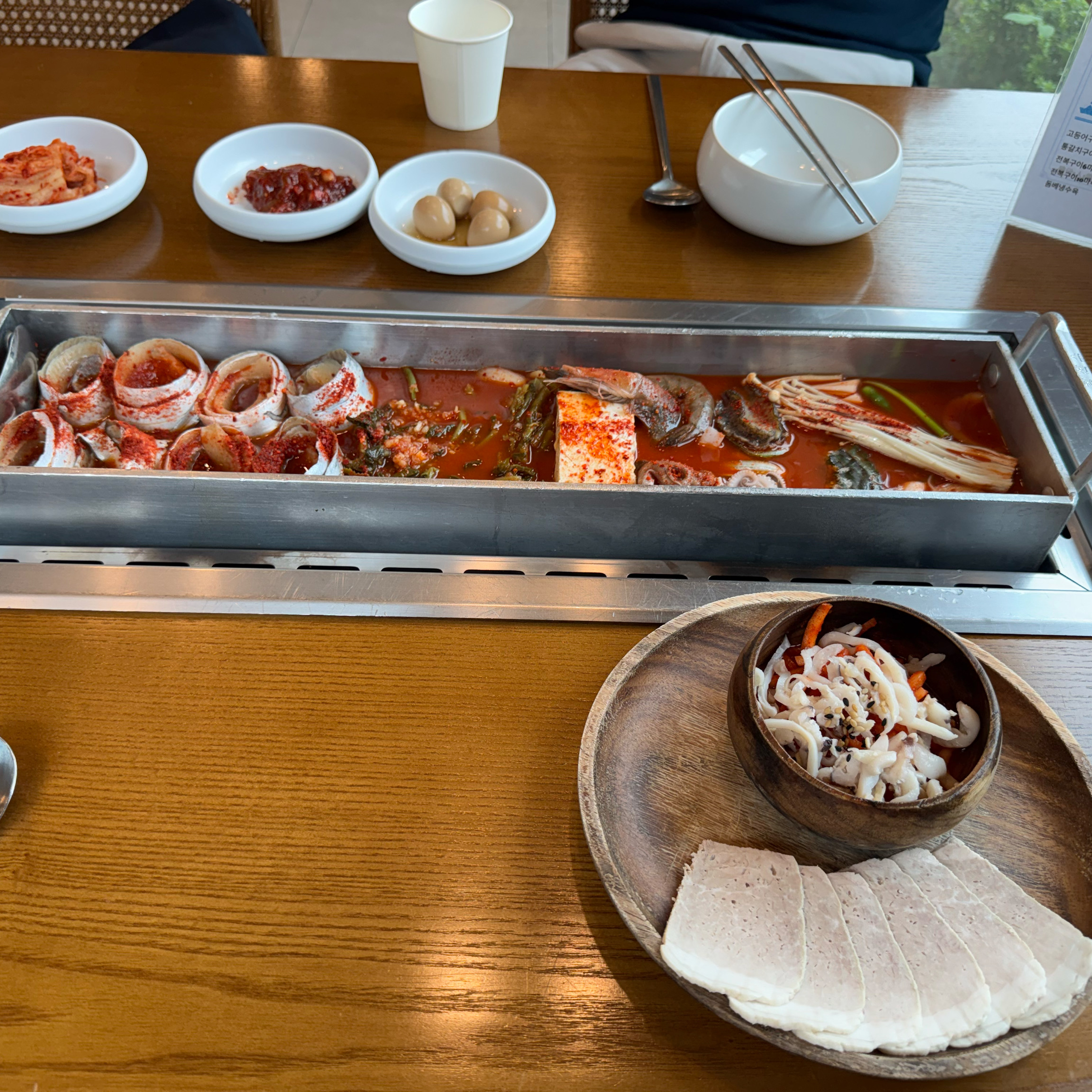 조림,구이 ,떡갈비, 전복구이,갈치튀김 등 넘 배부르게 잘 먹고 갑니다. 제주여행와서 마지
