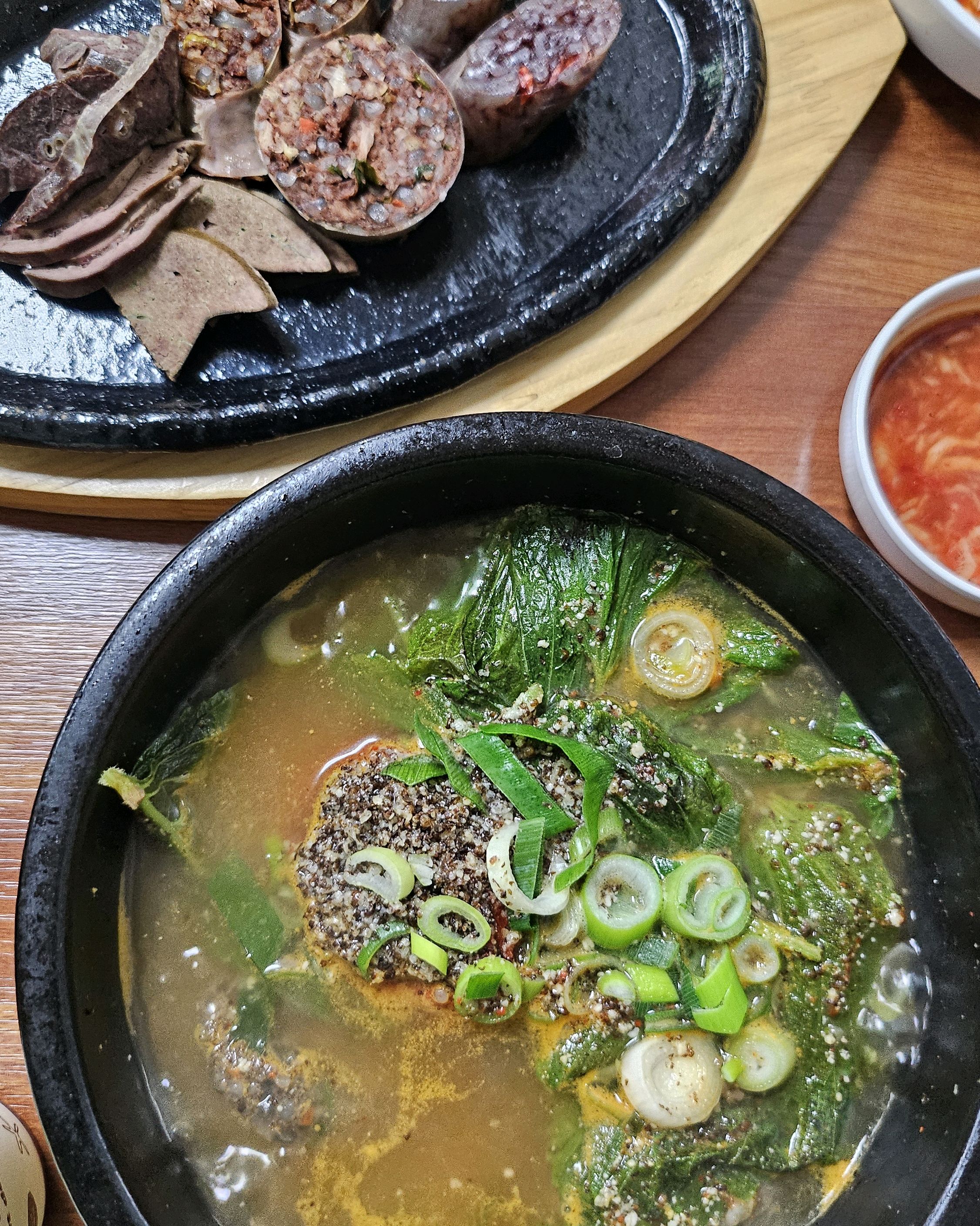 진짜 냄새 하나도 안나고 맛있어요. 음식도 빨리빨리 나오고 김치도 맛있구요. 앞으로 자주
