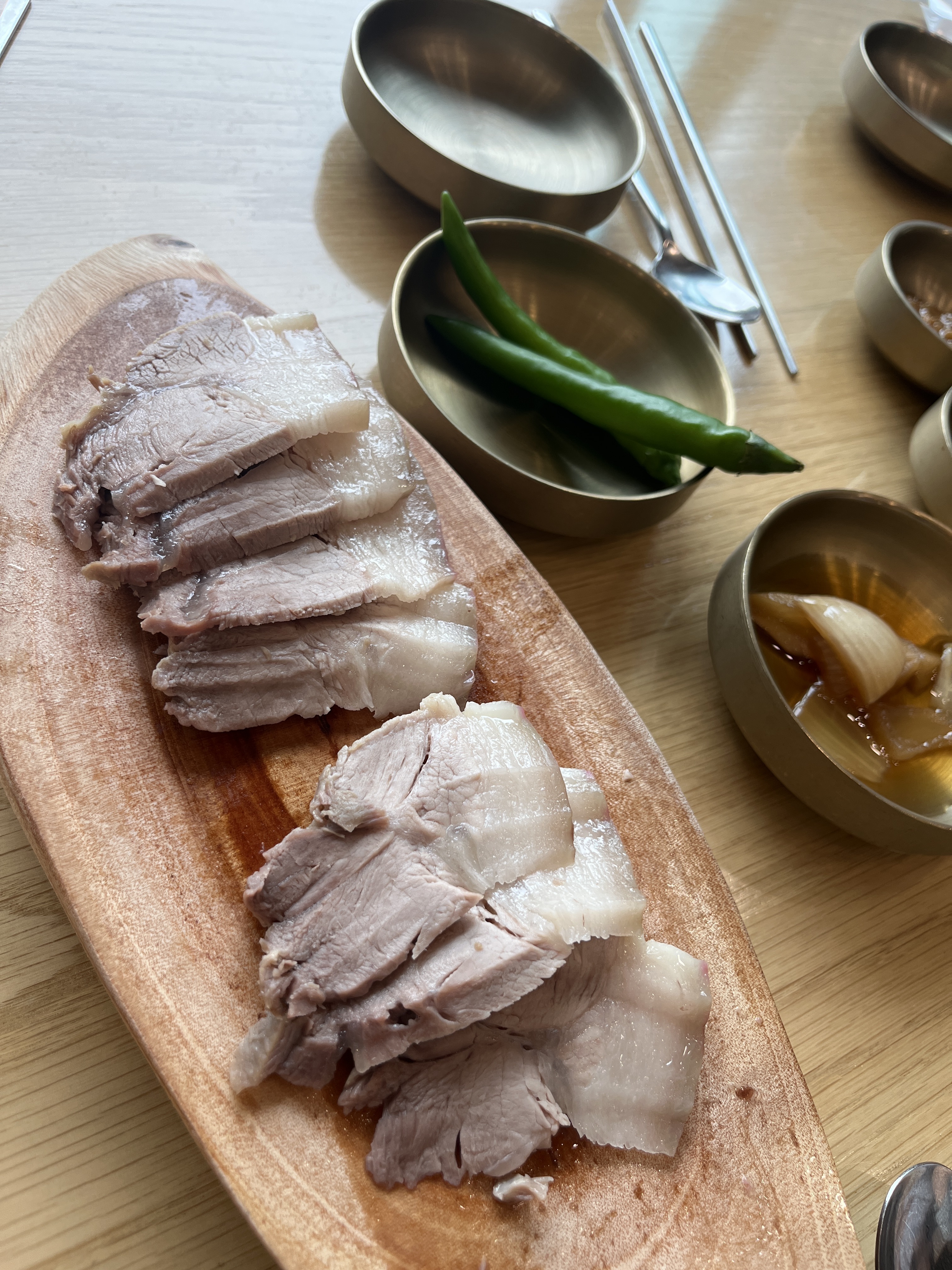 고사리육개장 양도많고 맛있어요.고기국수 돌문어들기름 국수 진짜 진짜 맛있어요.아이들이 국수