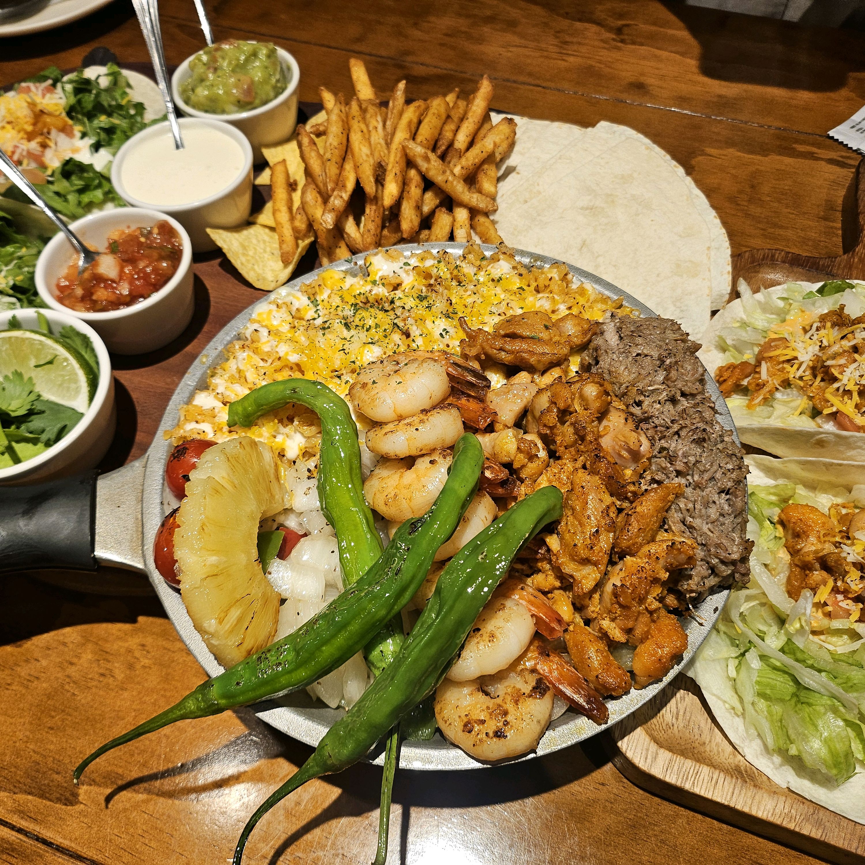 맛있는 타코집 심지어 가격도 착합니다! 매장은 깨끗하고 직원은 친절해요! - 매봉역 맛집 갓잇 도곡점