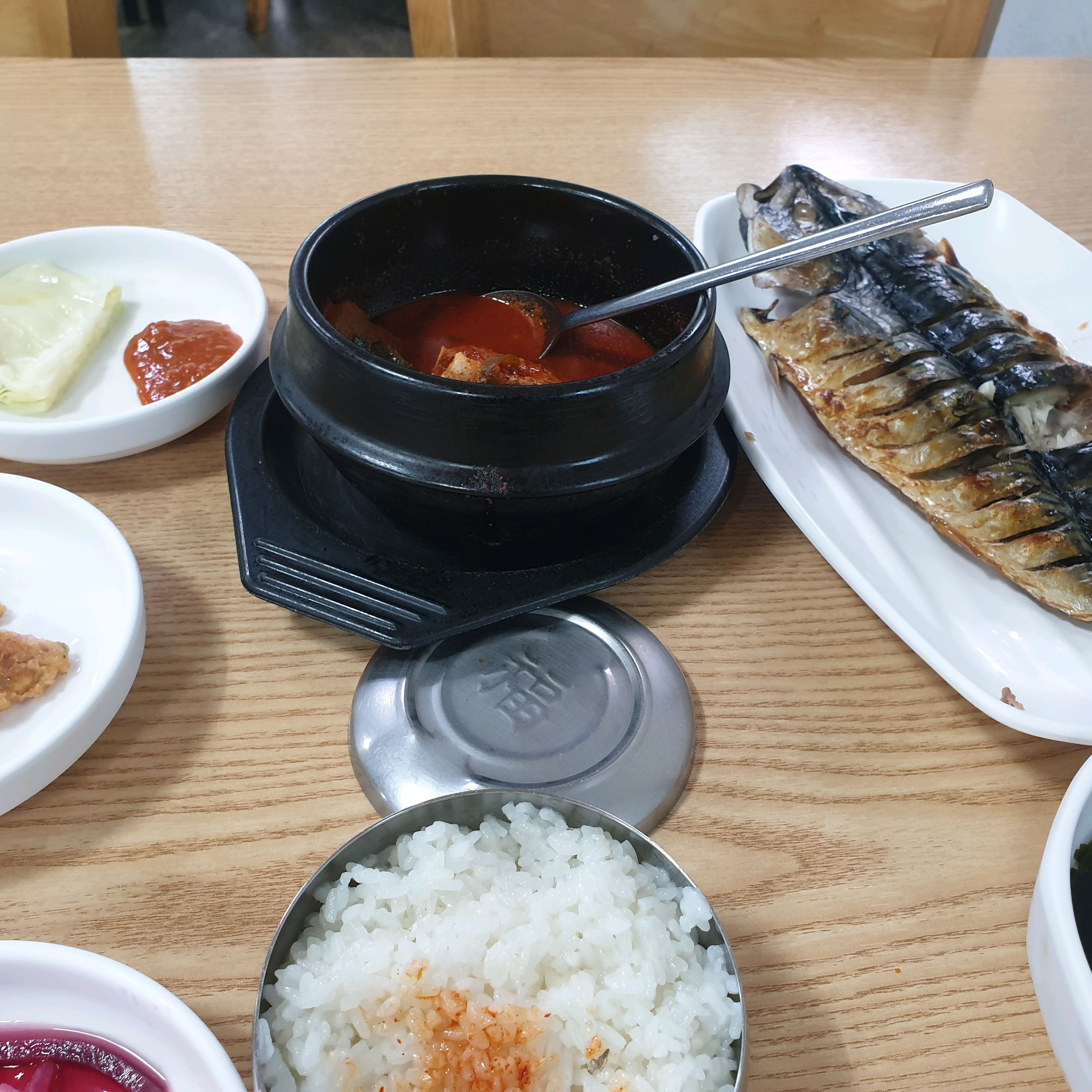 너무 맛있게 잘먹었습니다 ㅎㅎㅎ 고등어 튼실해요 ㅎㅎ - 제주 맛집 올레마당 제주산방산점