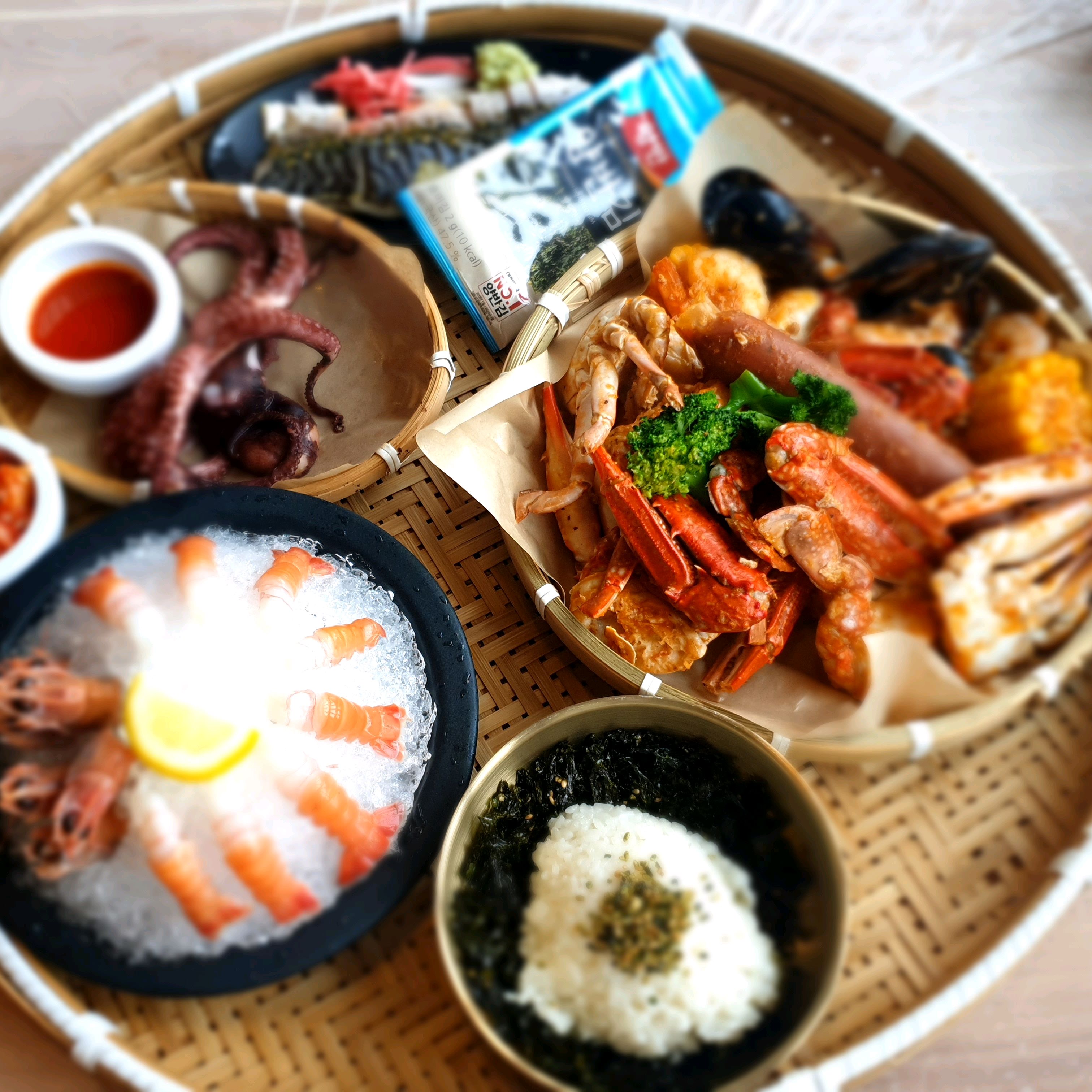다양하게 여러가지 해물을 맛볼 수 있어서 좋아요 - 제주 맛집 더비치크랩 제주협재점