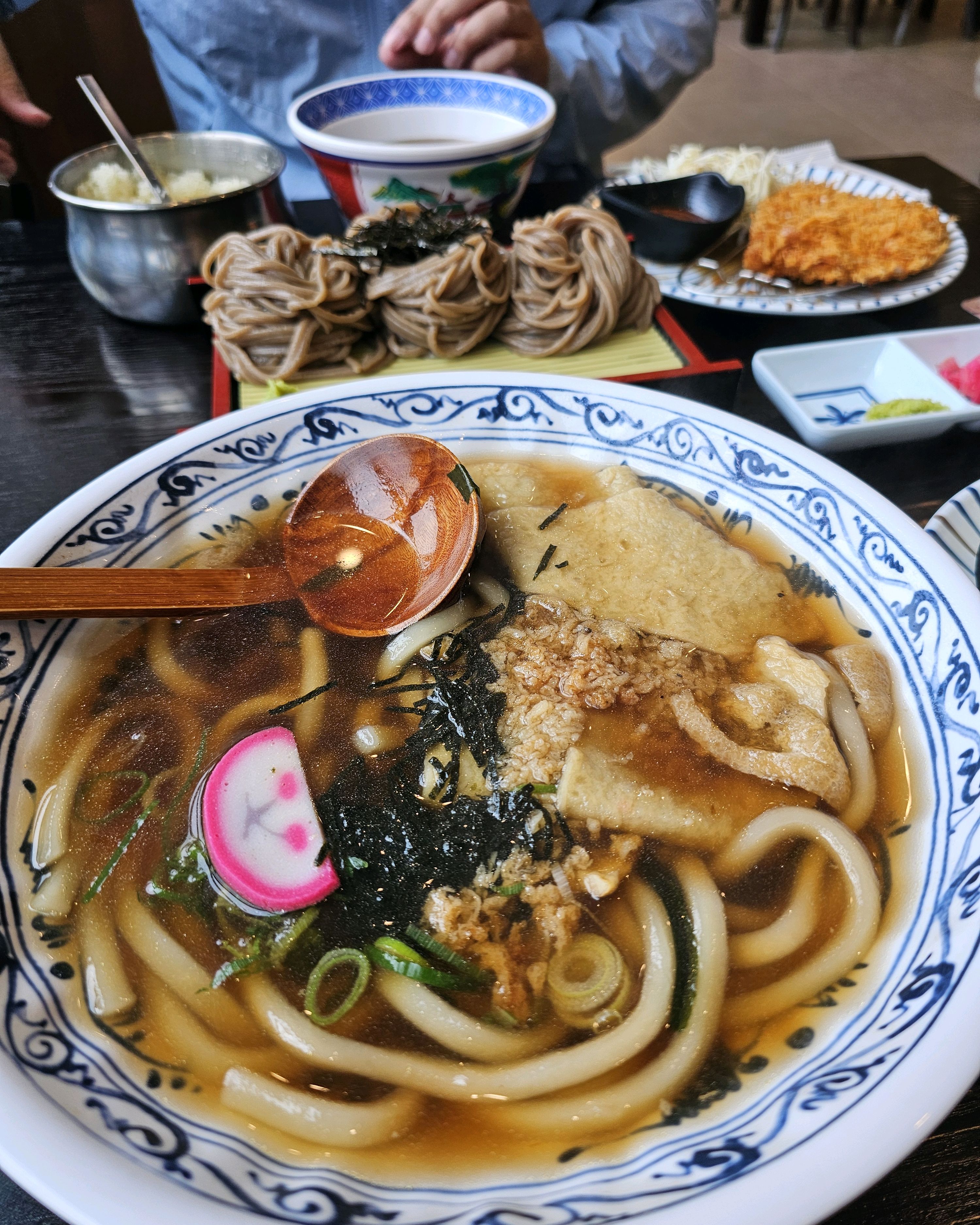 소바&우동&돈까스 맛집입니다~ 넓어서 쾌적하게 식사하기 좋아요~ - 동탄 장지동 맛집 삼동소바 화성남동탄점