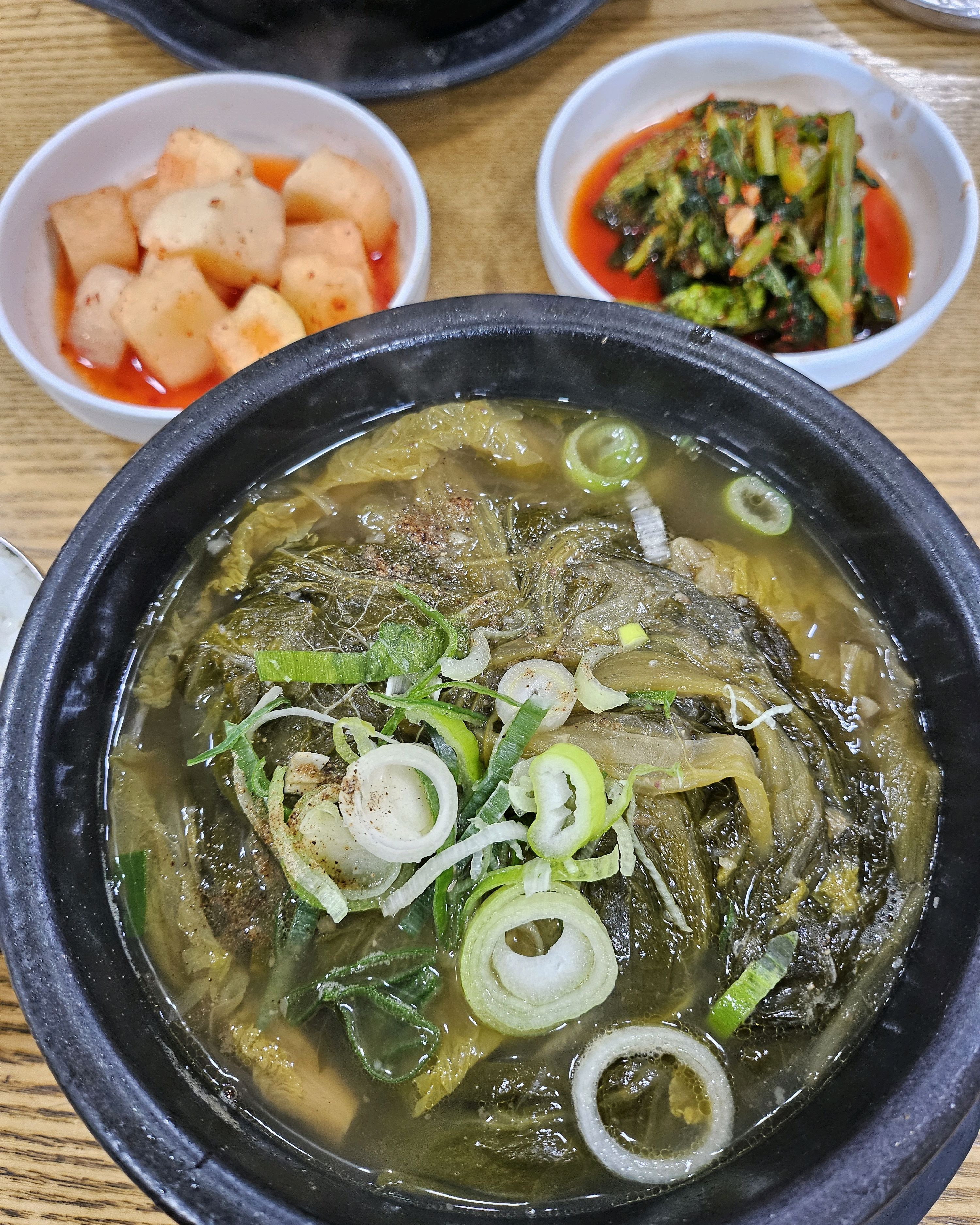 해장국이 정말 진하고 맛있어요. - 인천 맛집 평양옥