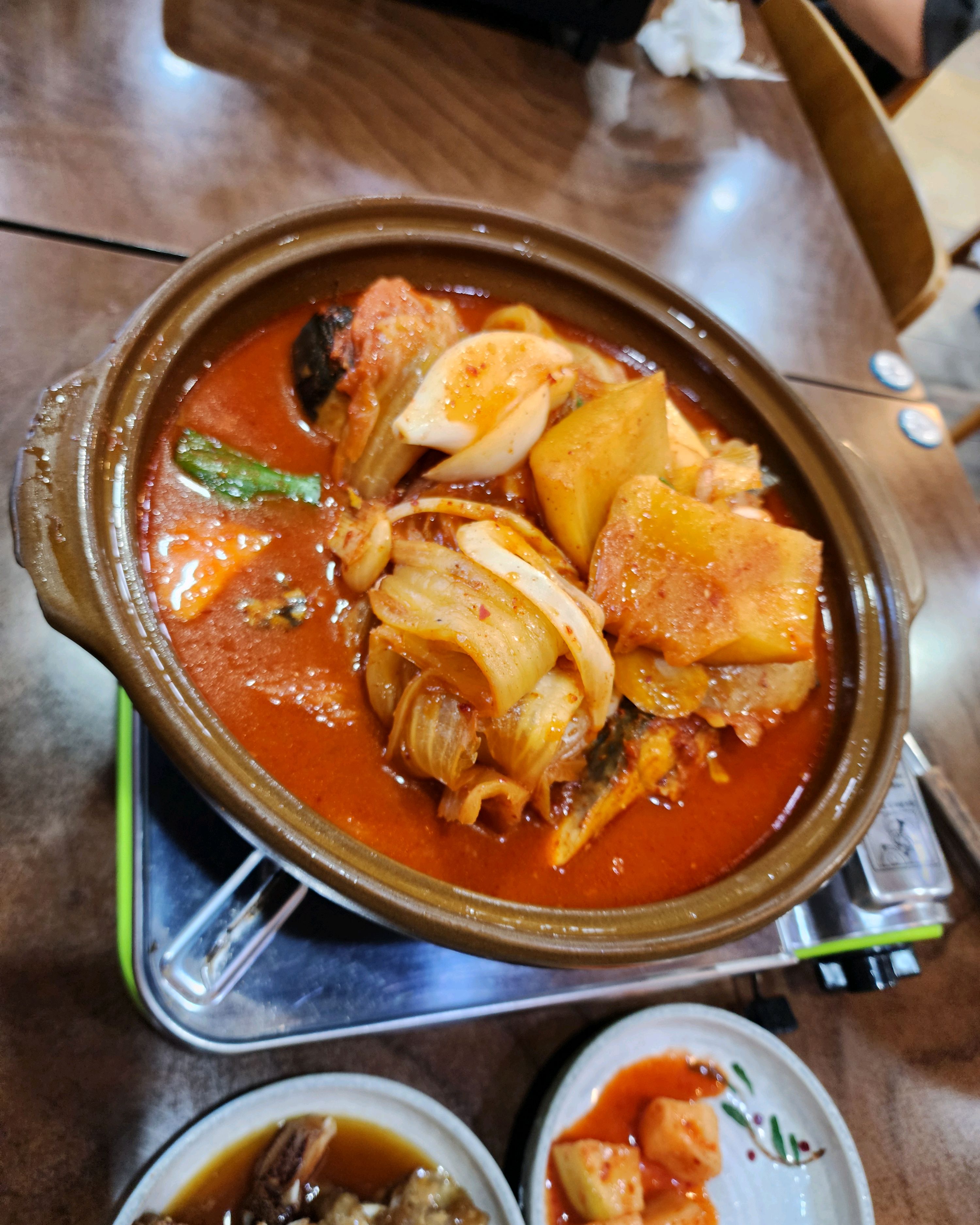 제주 여행 가서 동생추천으로 감. - 제주 맛집 바다속고등어쌈밥 제주애월본점