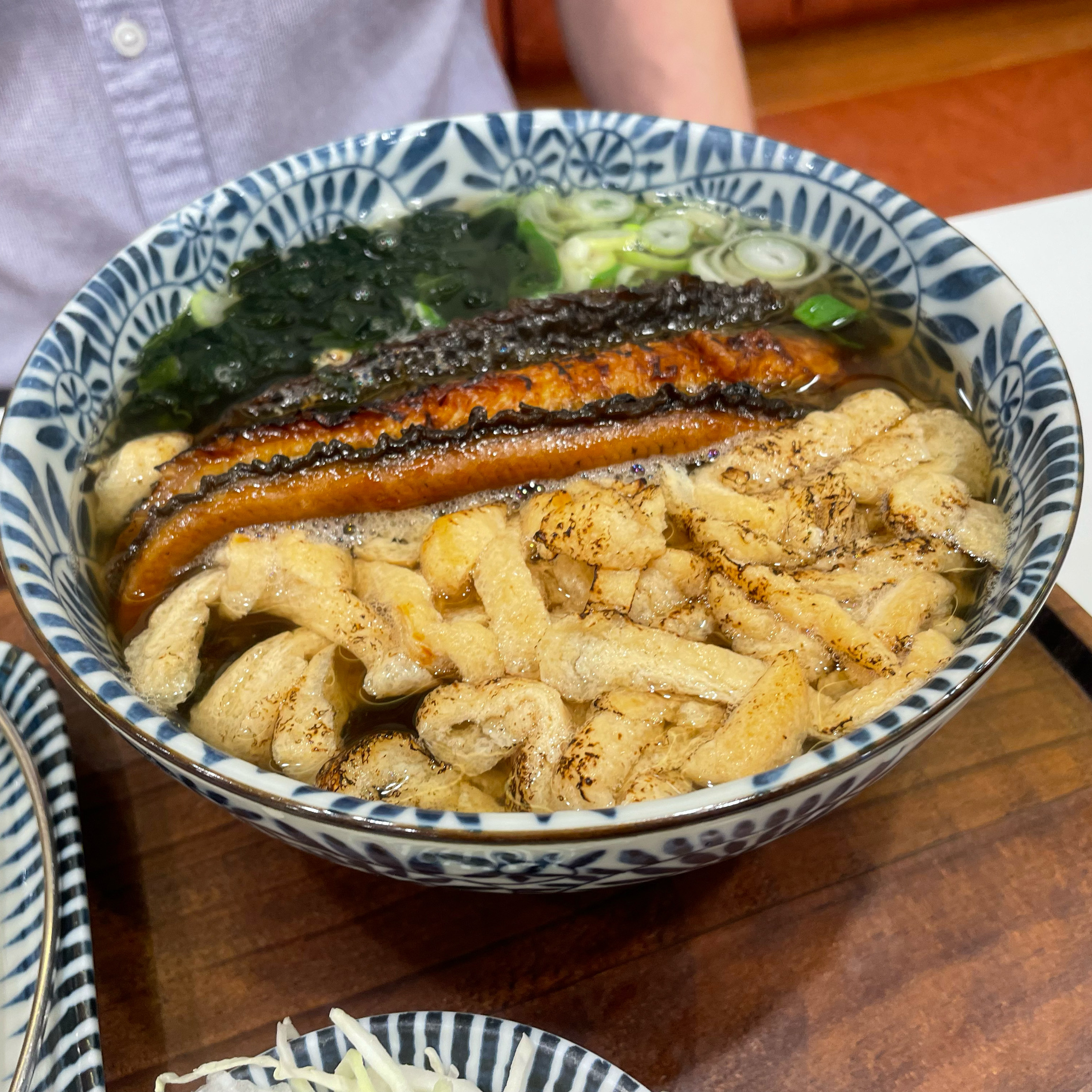 매장이 깨끗하고 넓어요. 음식도 맛있습니다! 다른 지점에 없는 특별한 메뉴도 있어요 - 가산디지털역 맛집 백소정 가산디지털역점