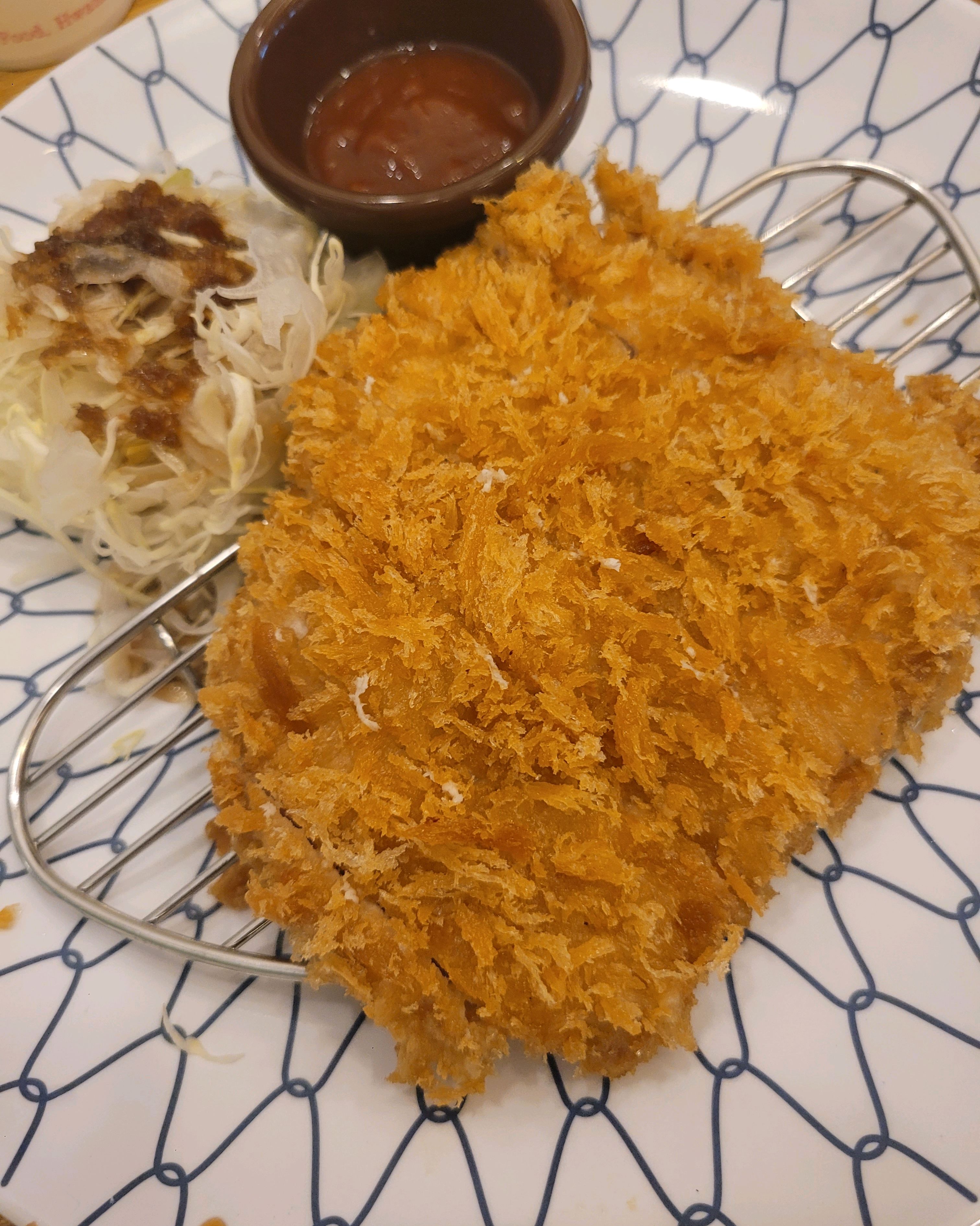 엄마랑 같이 왔어요 너무 맛있게 드시니 정말 좋네요.. 음식도 깔끔하고 우동면은 정말 일본