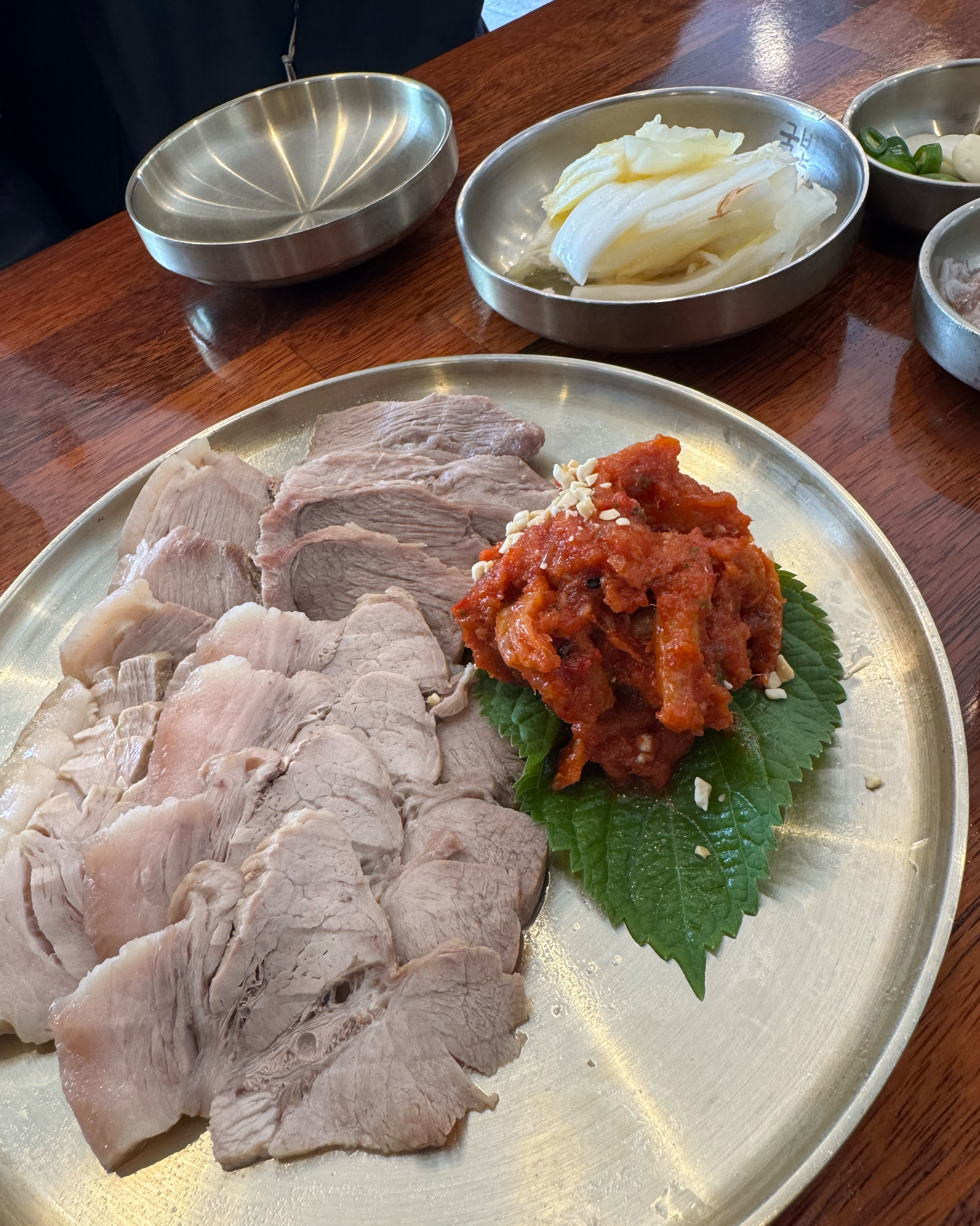 음식이 모두 깔끔하게 맛있었습니다^^ - 인천 맛집 서도막국수