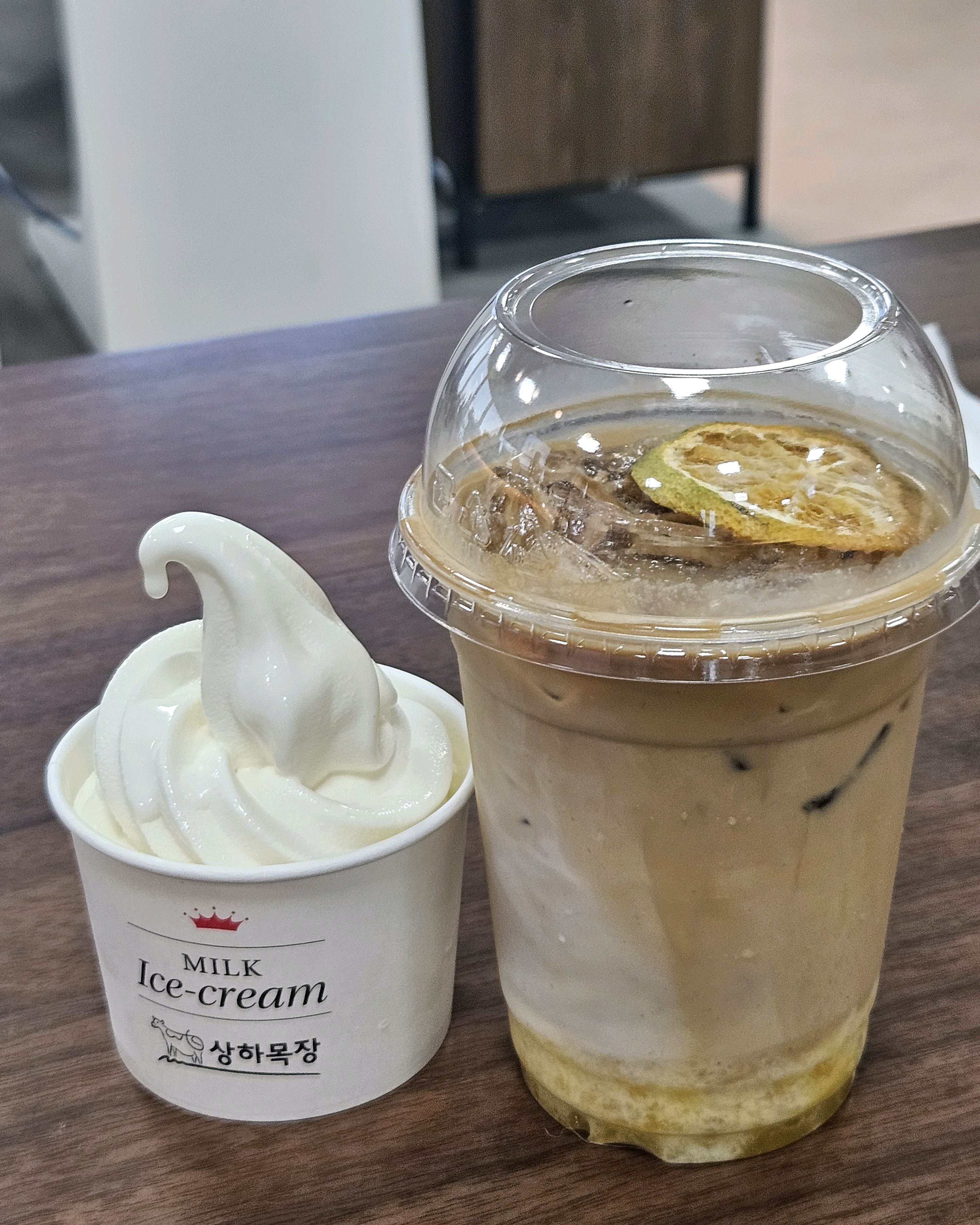 한라봉카페라떼 강추합니다🤎 - 제주 맛집 폴 바셋 제주공항 국내선점